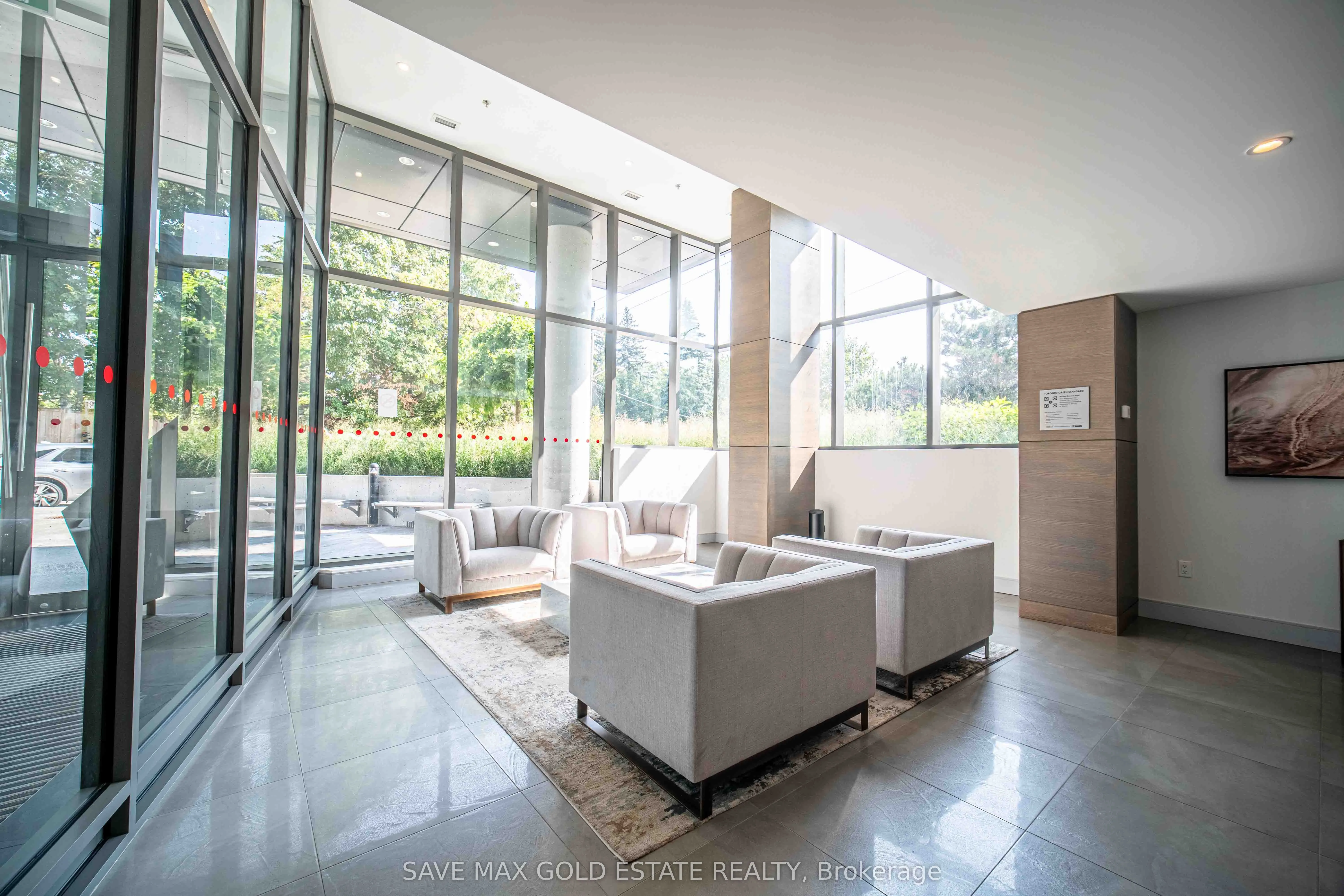 104 Glen Everest Road, #107
