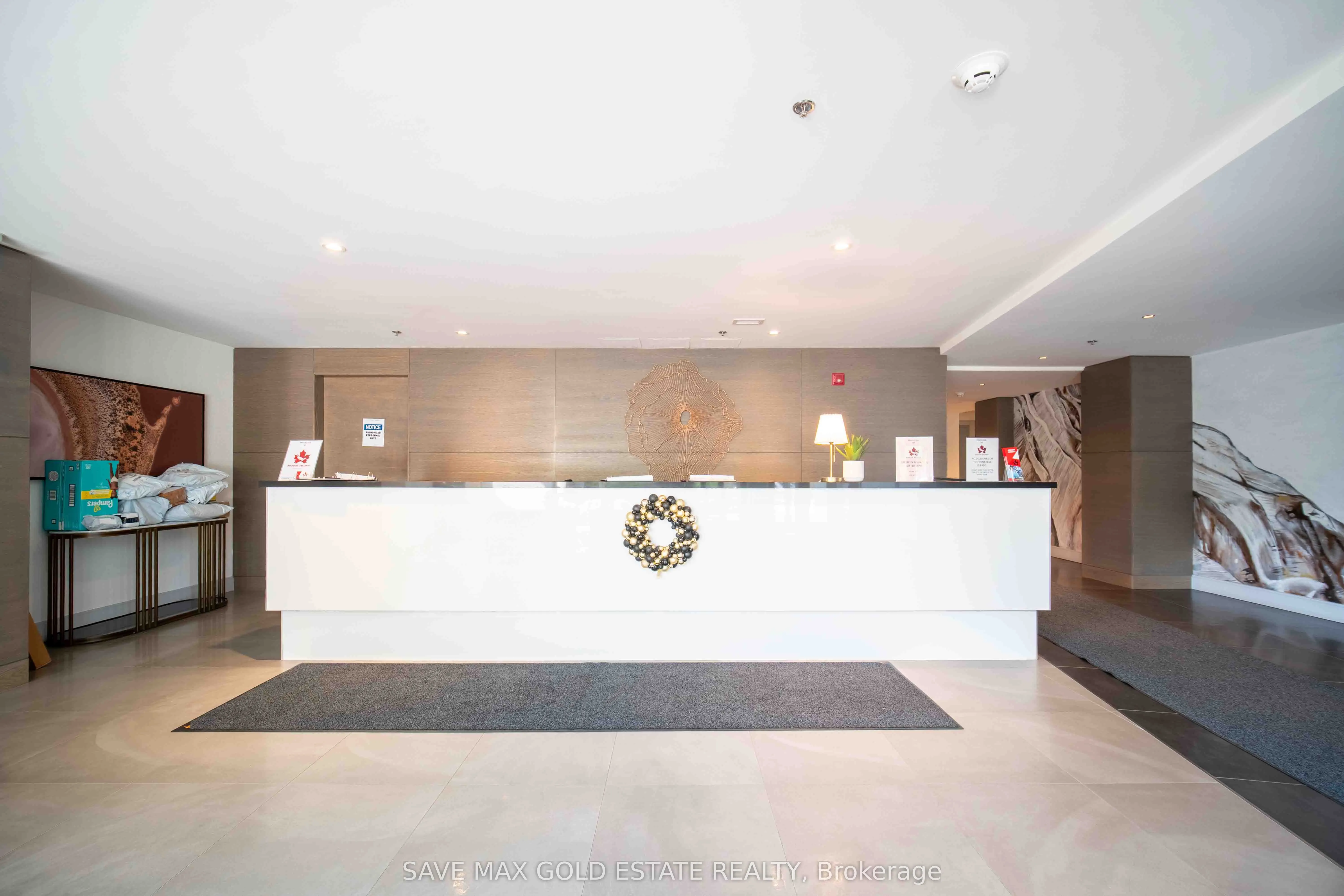 104 Glen Everest Road, #107