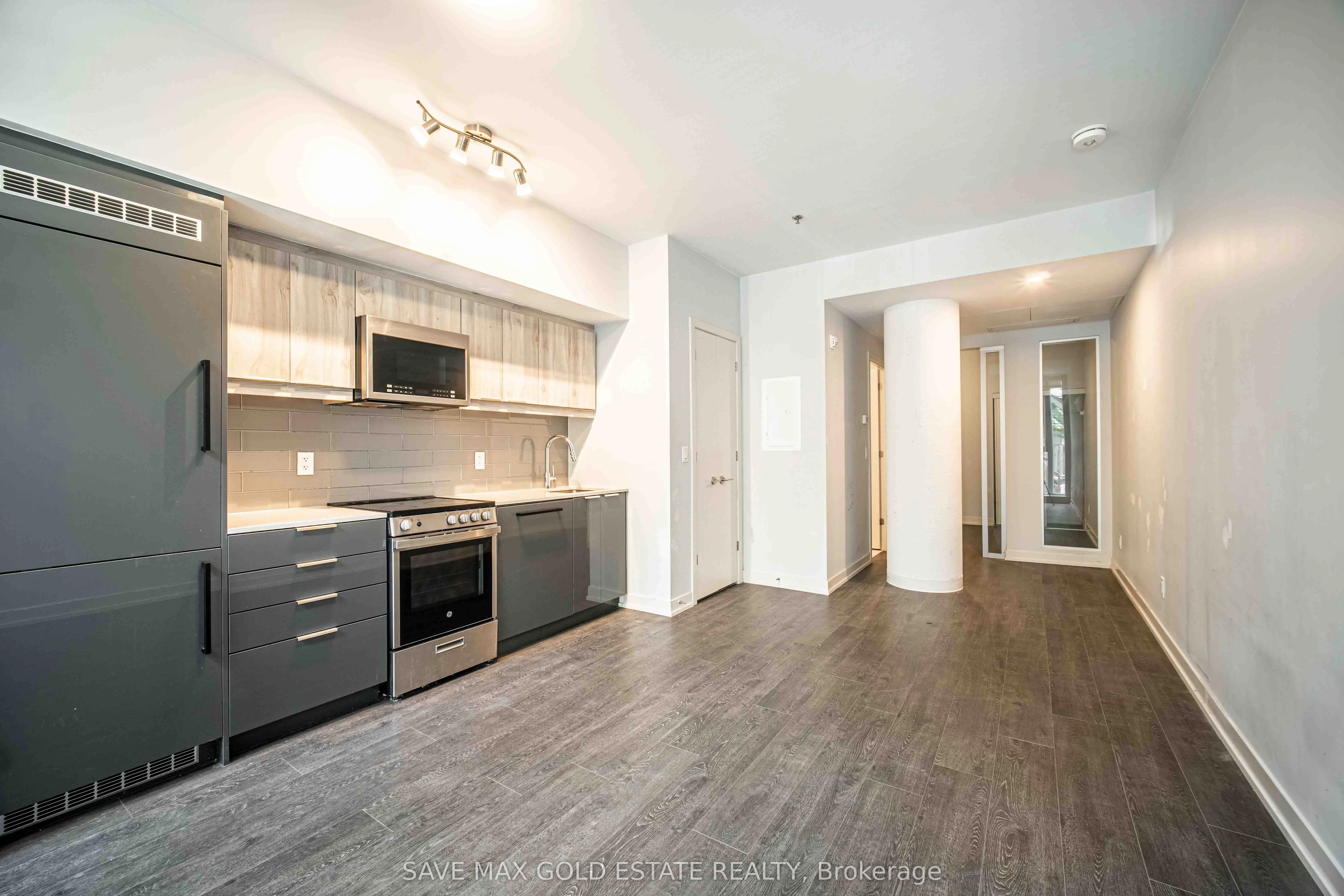 104 Glen Everest Road, #107