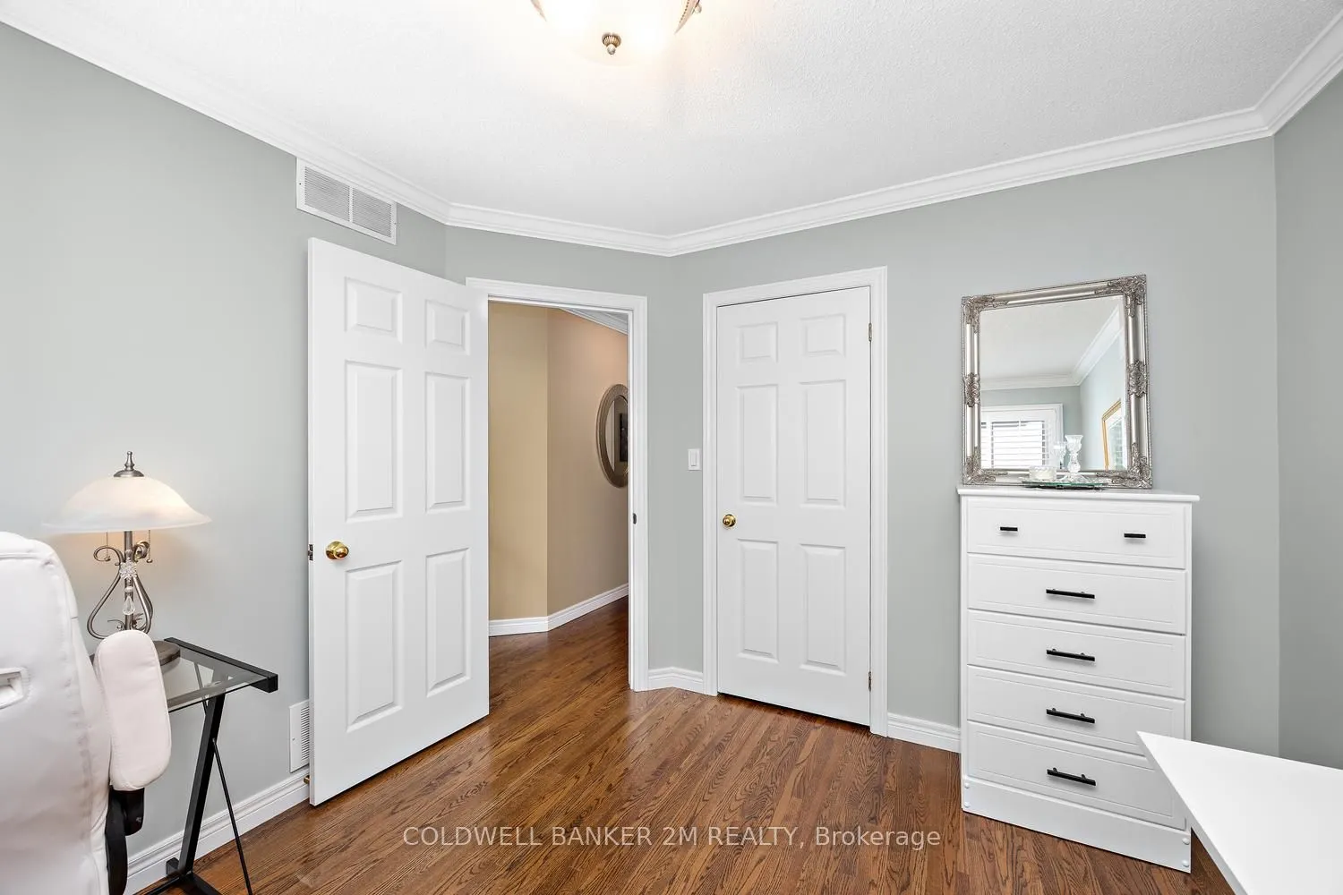 348 Ryerson Crescent