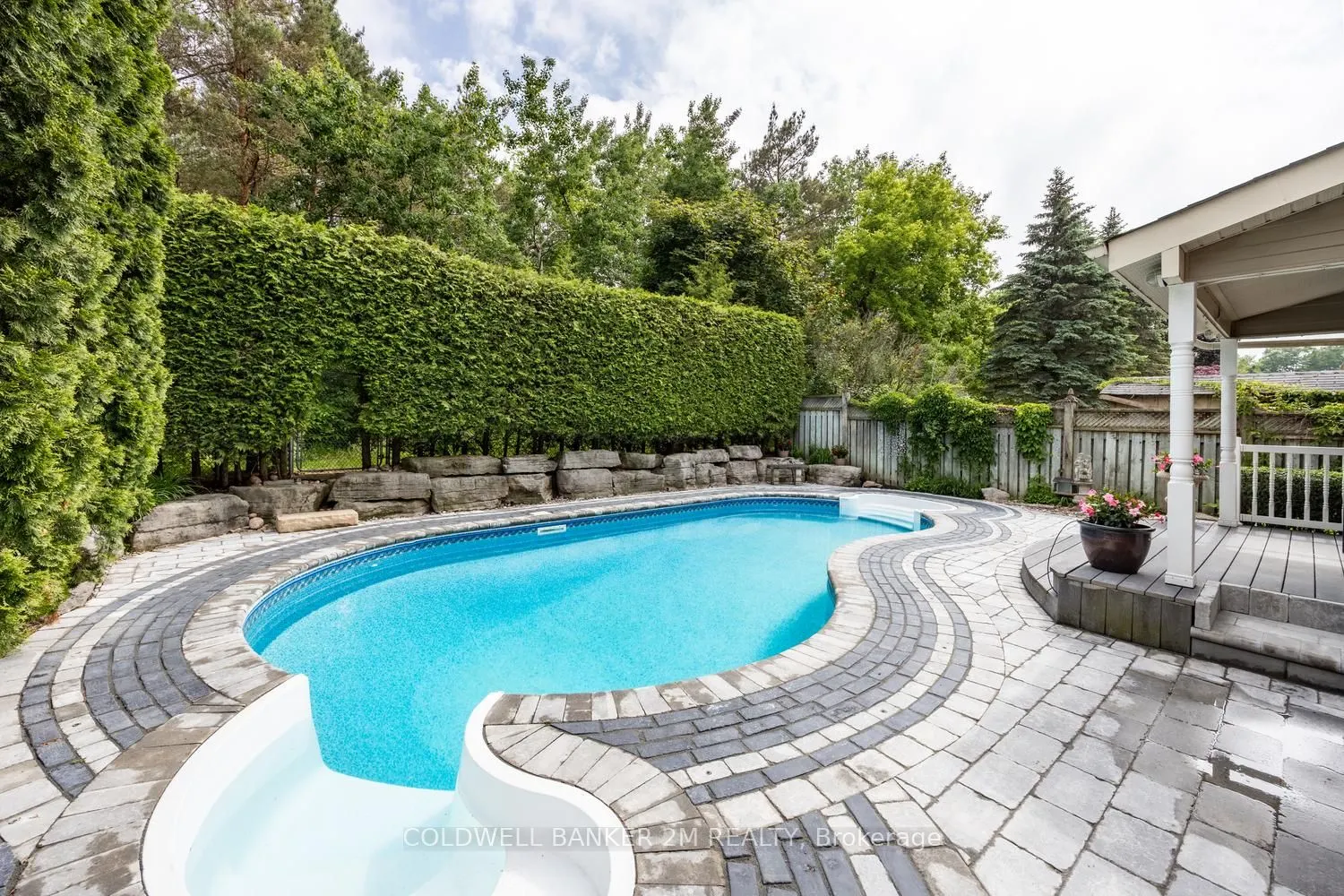 348 Ryerson Crescent