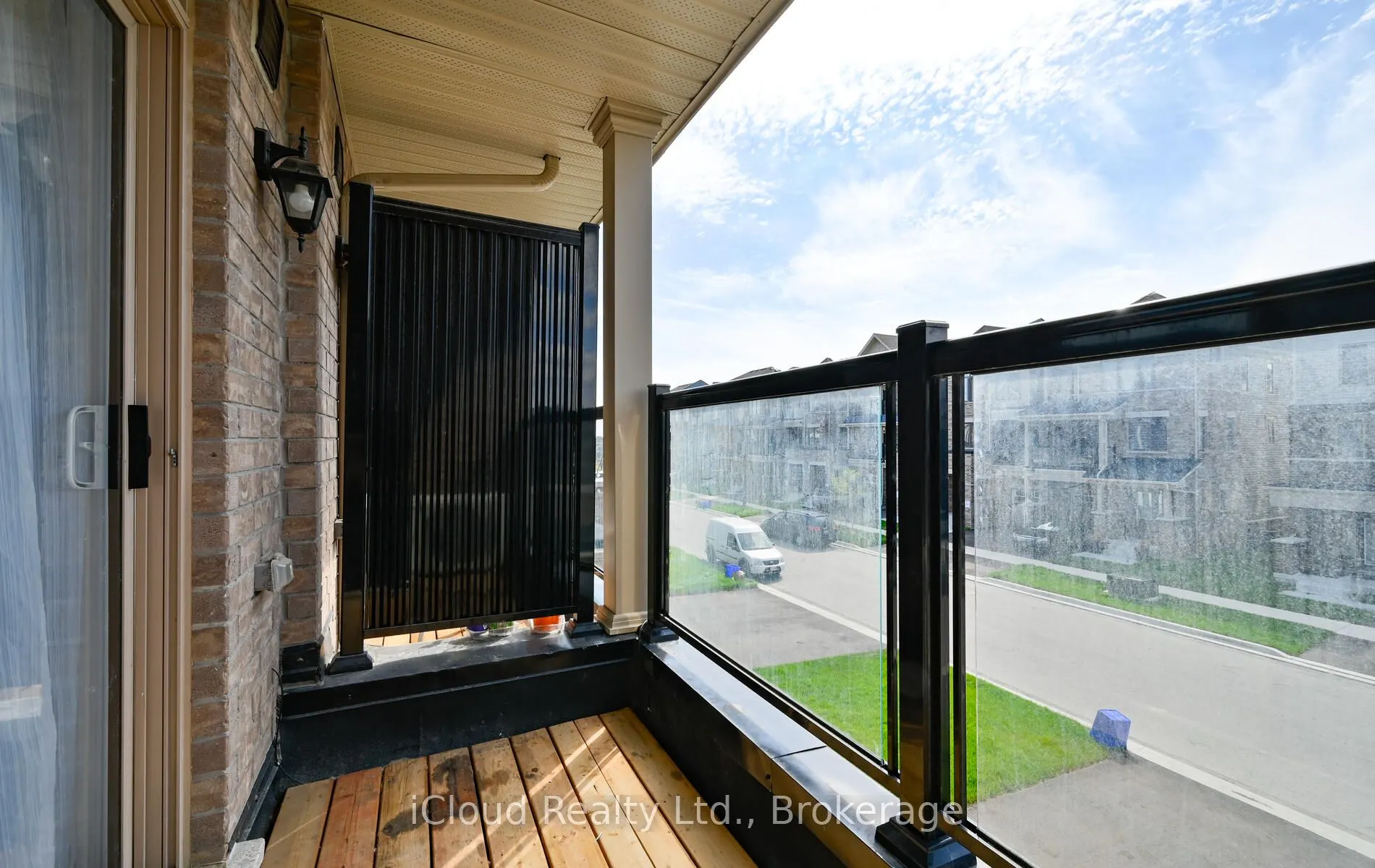 1117 Lockie Drive