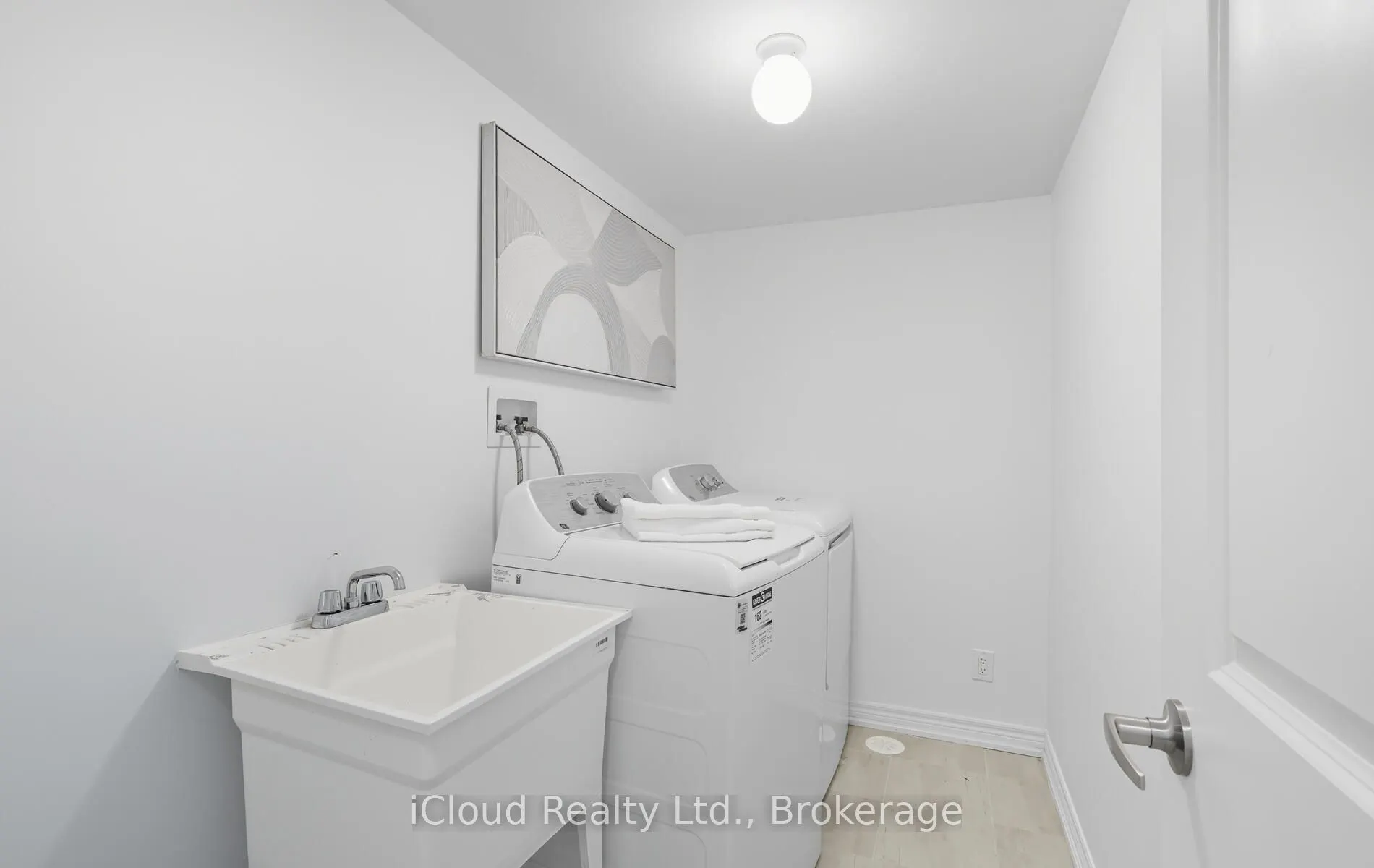 1117 Lockie Drive