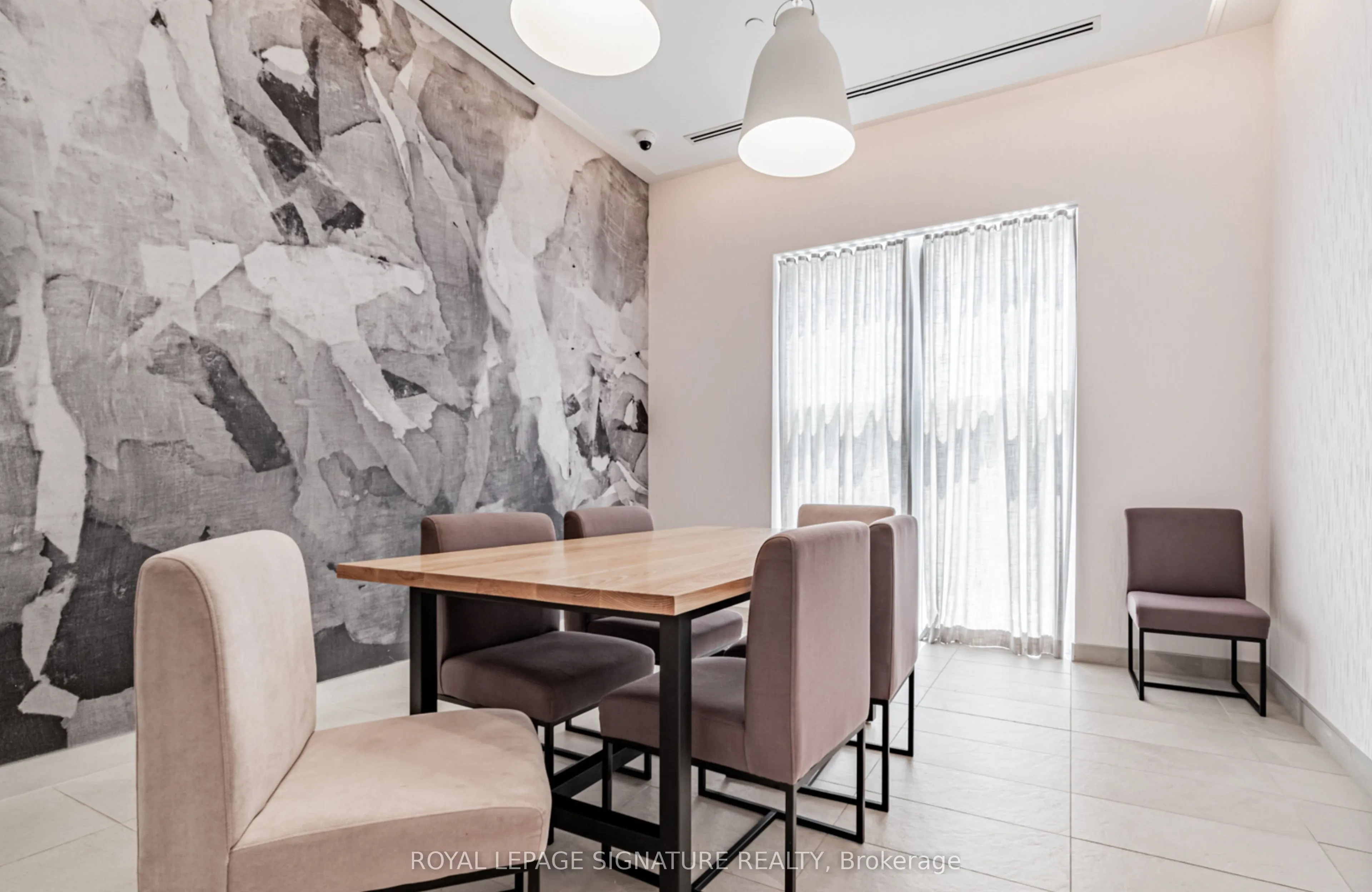 2301 Danforth Avenue, #325