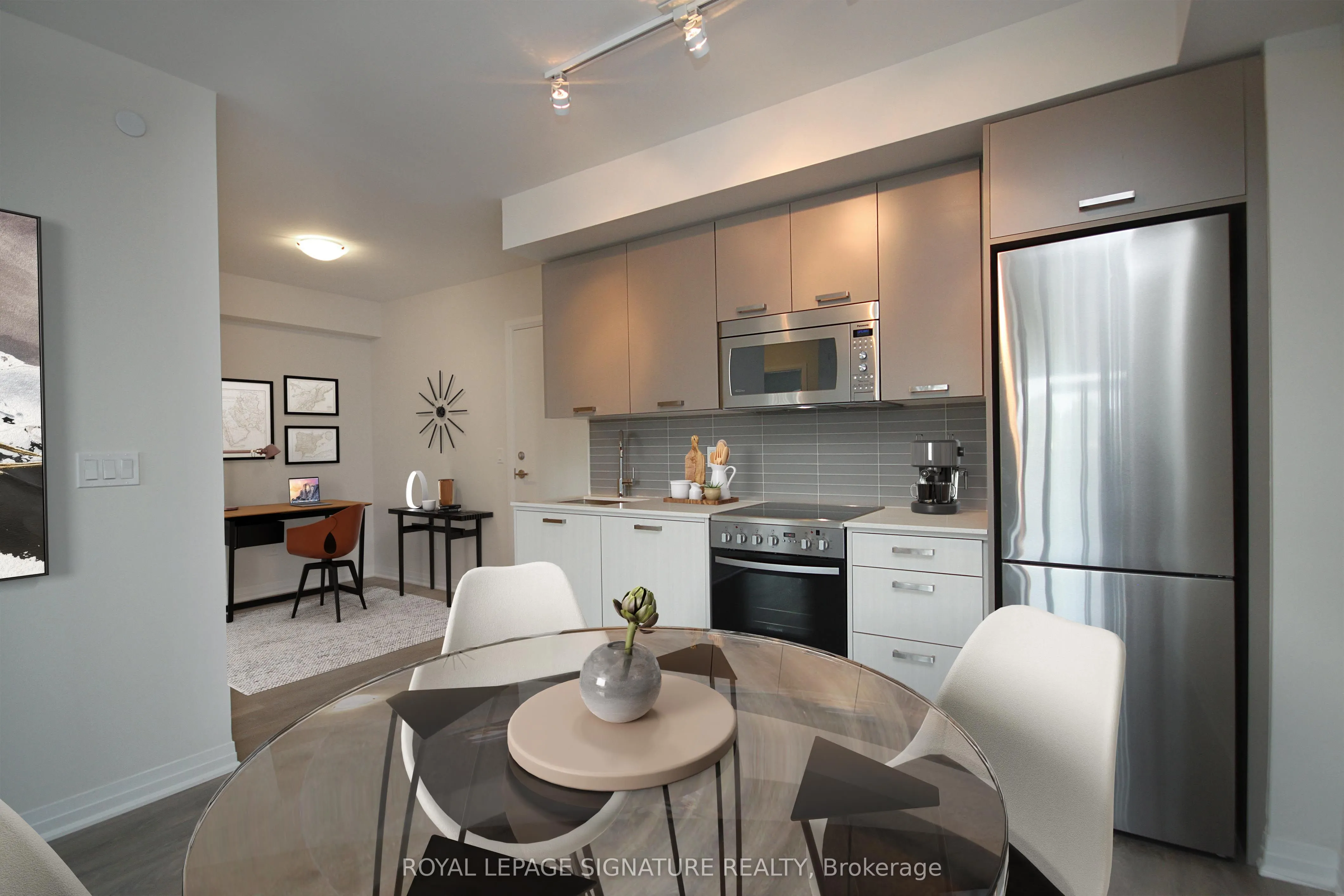 2301 Danforth Avenue, #325