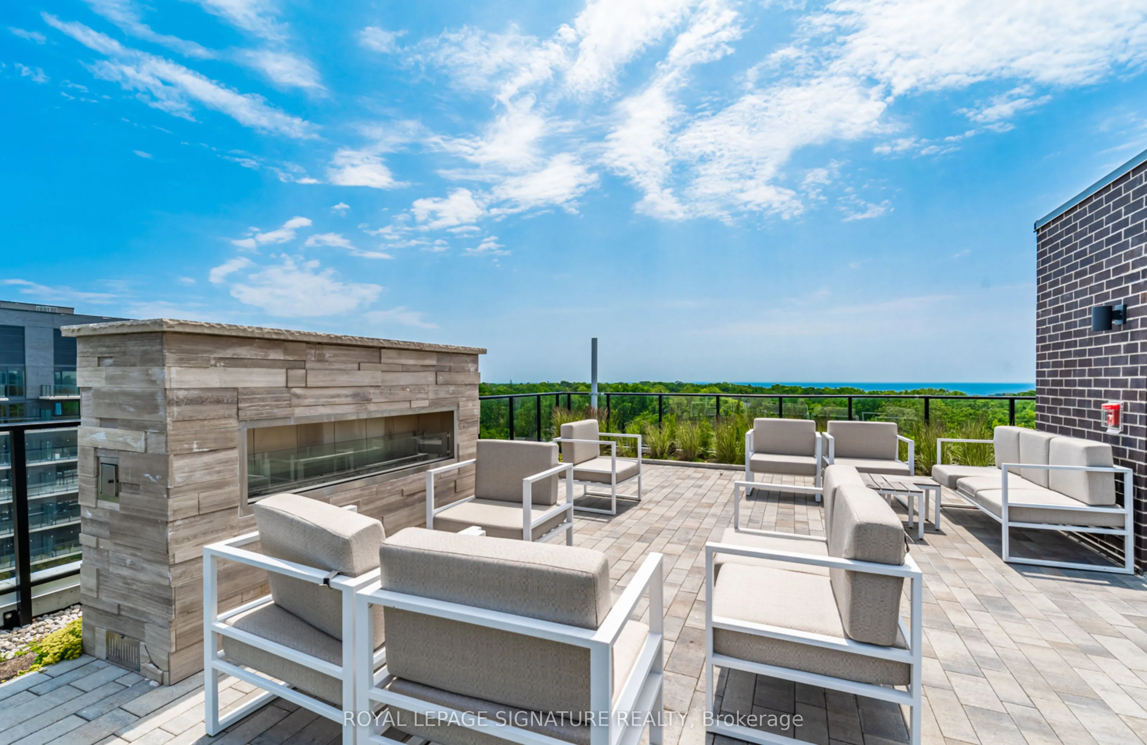 2301 Danforth Avenue, #325