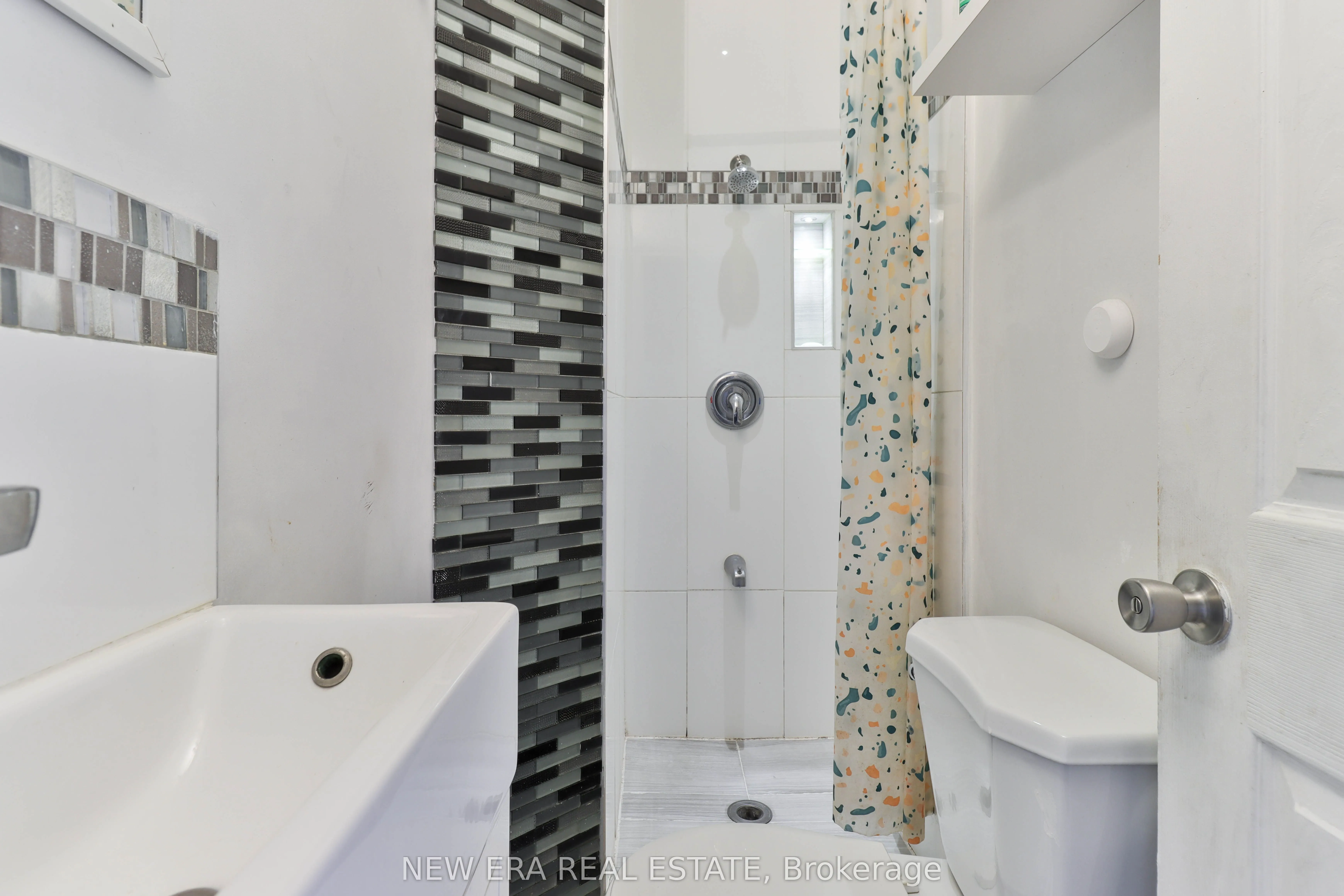 4064 Lawrence Avenue E, #602