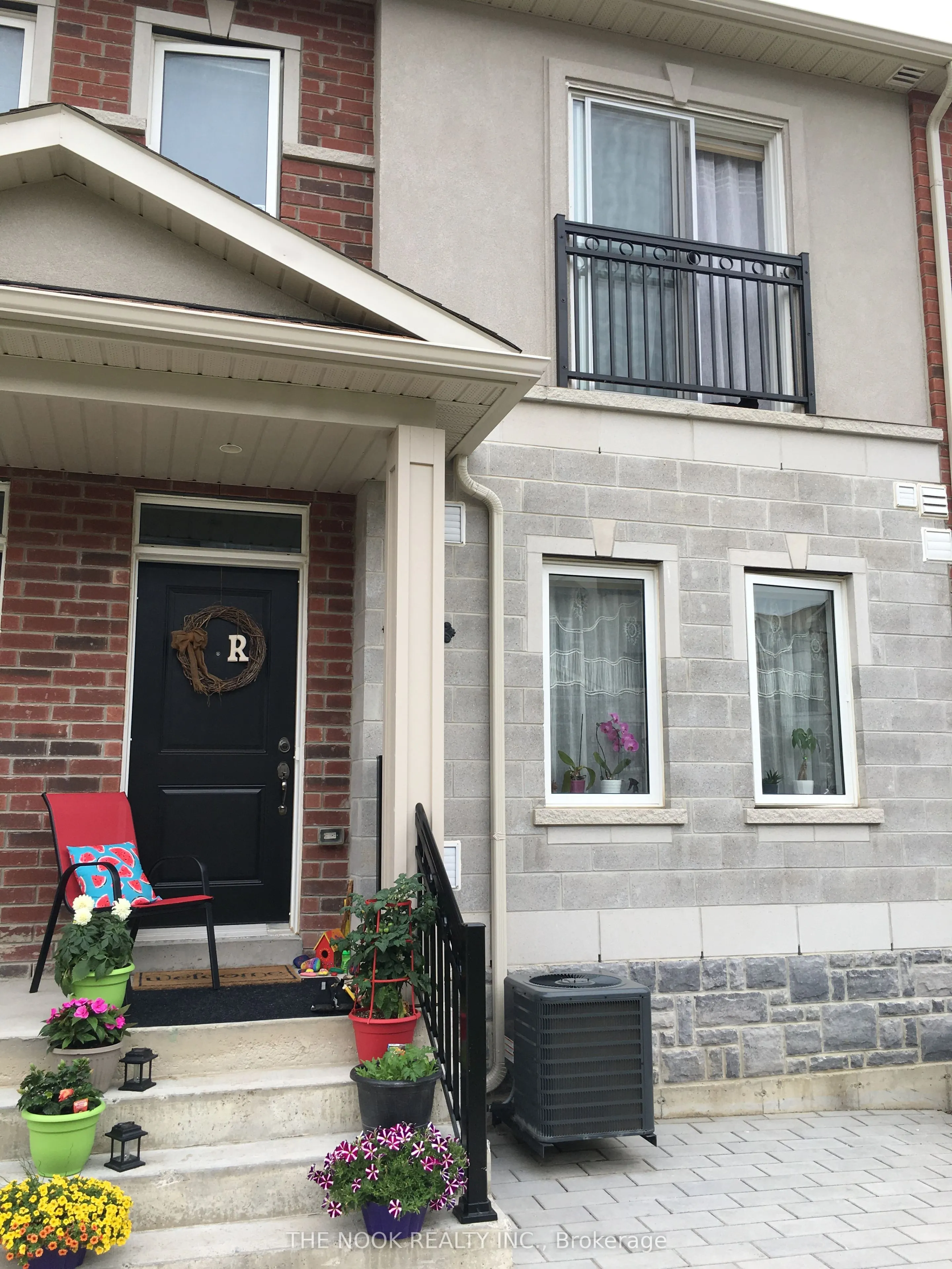 1020 Dunsley Way, #11