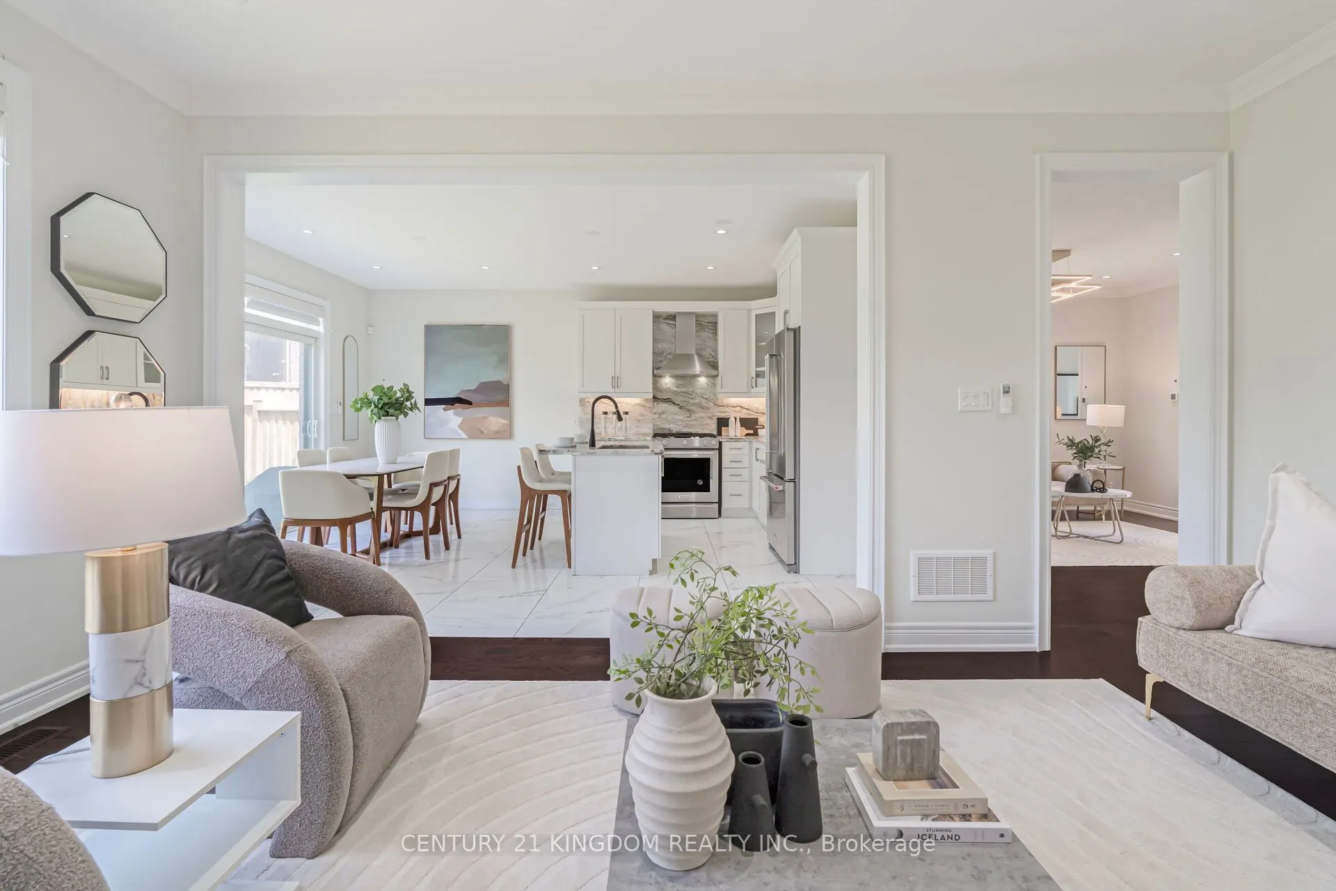 1219 Cactus Crescent