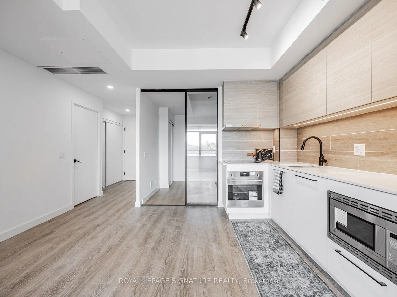 1050 Eastern Avenue, #416