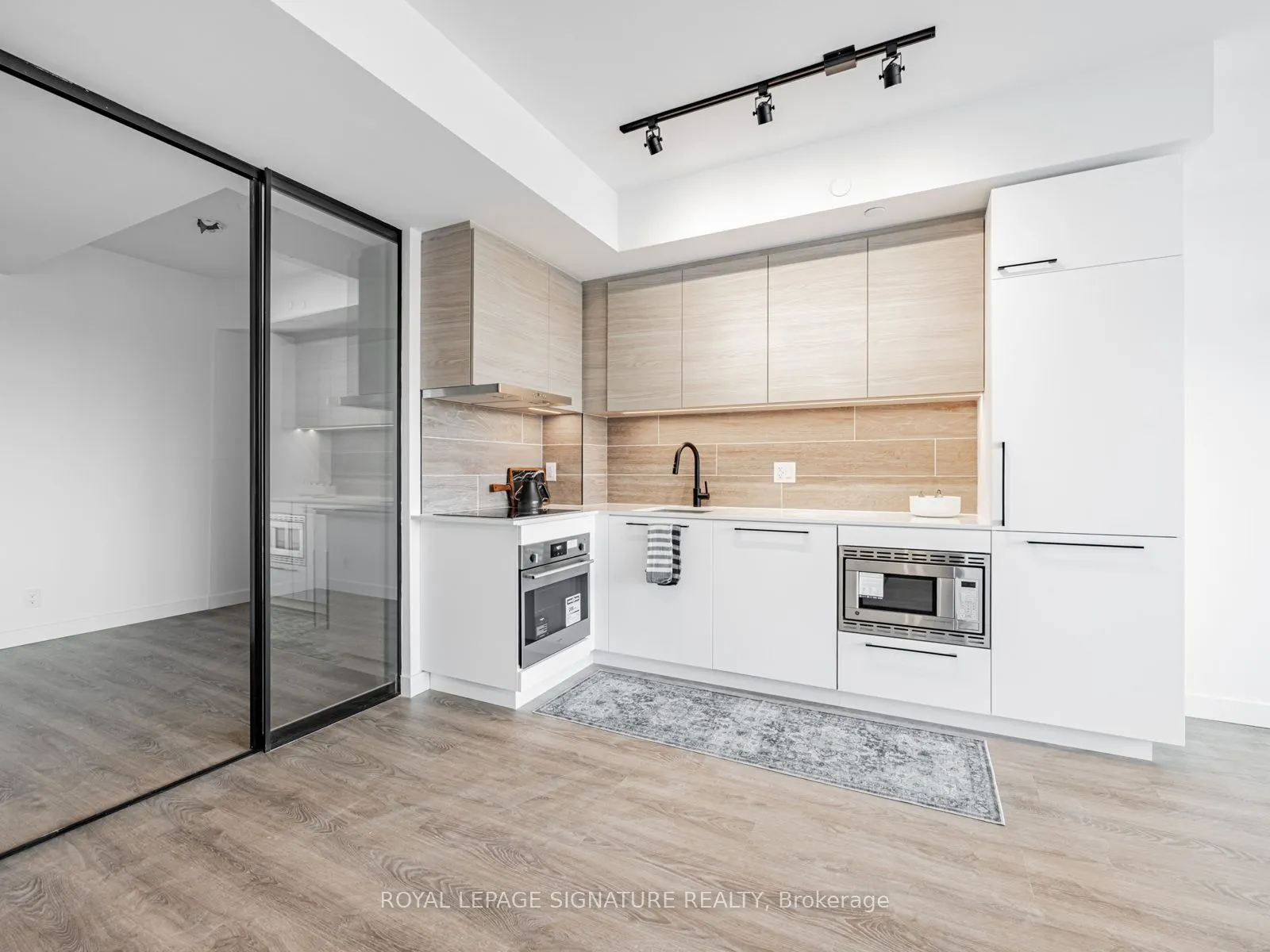 1050 Eastern Avenue, #416