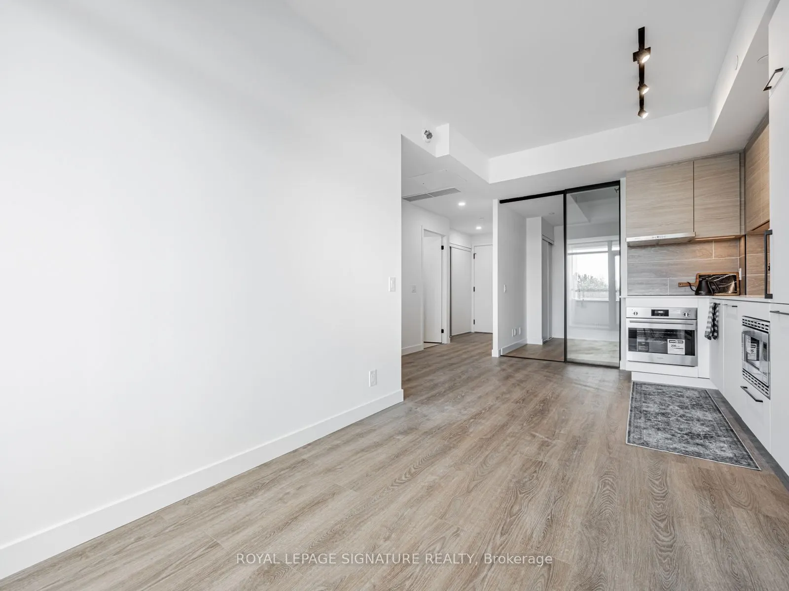 1050 Eastern Avenue, #416