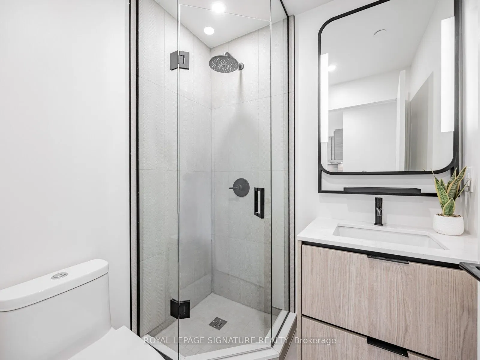 1050 Eastern Avenue, #416
