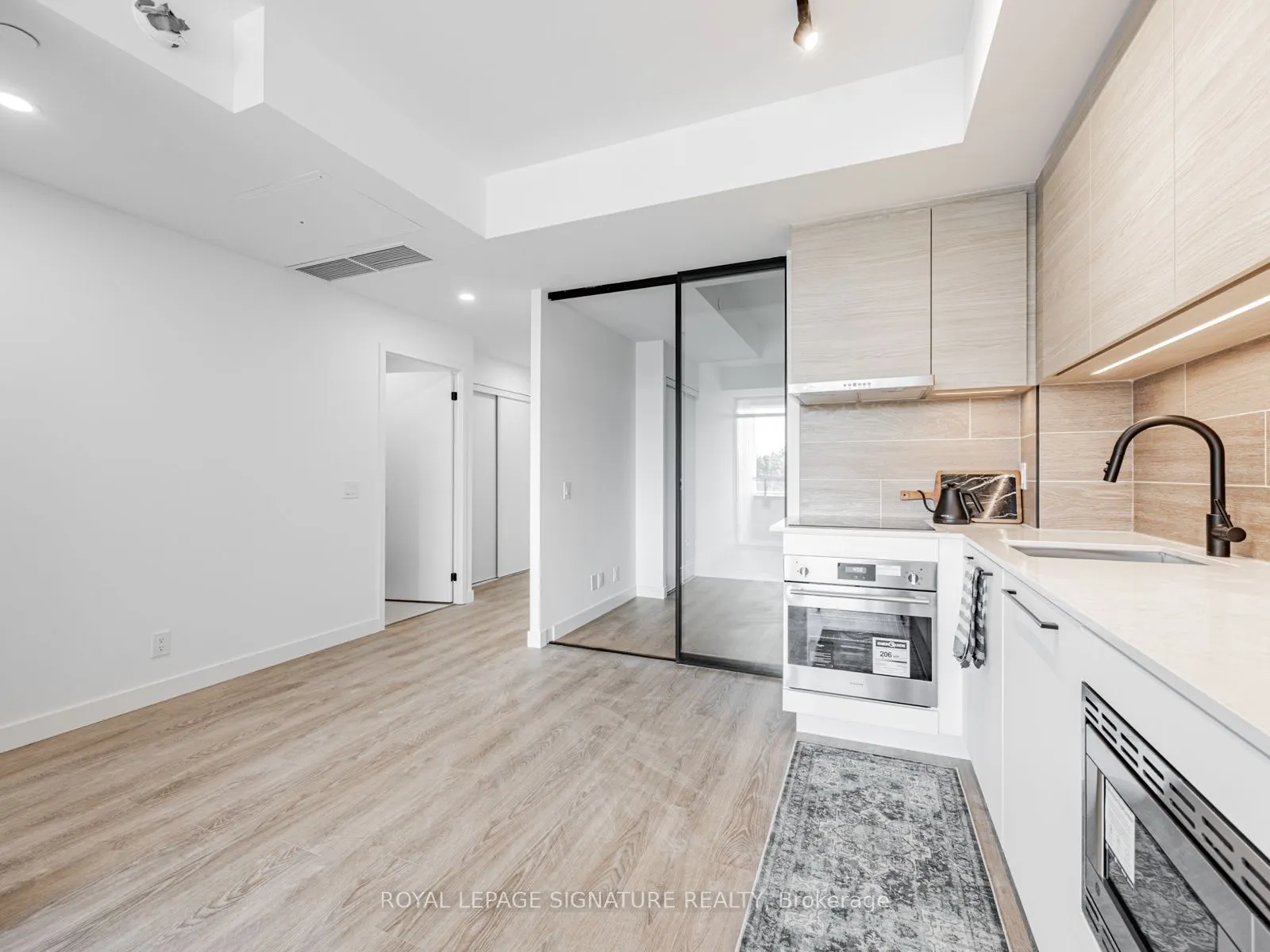 1050 Eastern Avenue, #416