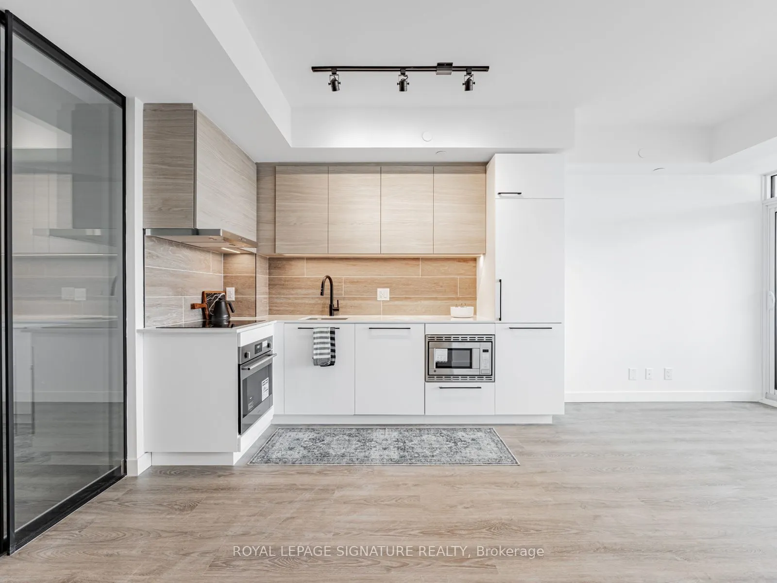 1050 Eastern Avenue, #416