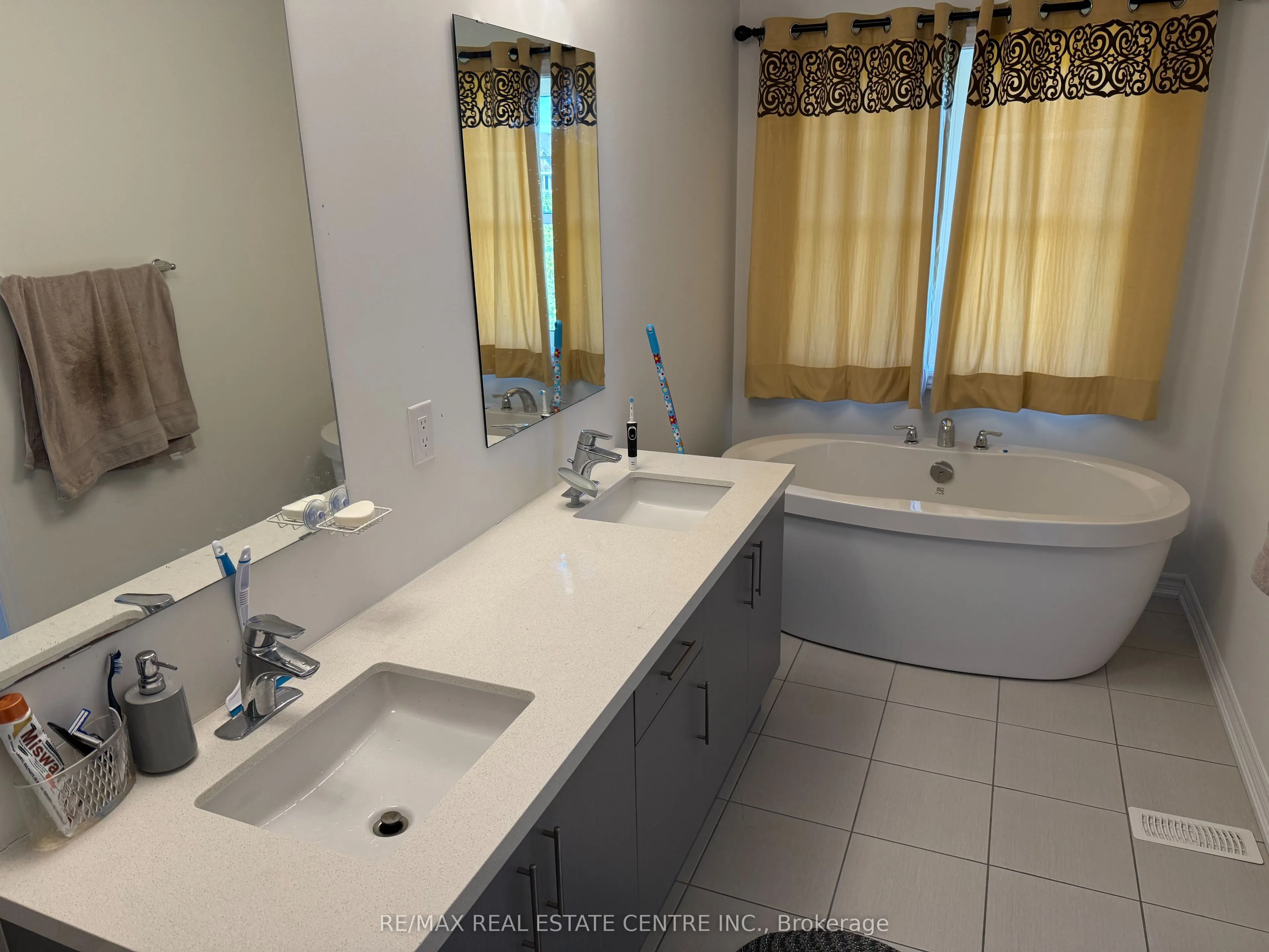 26 Paradise Way E, #26