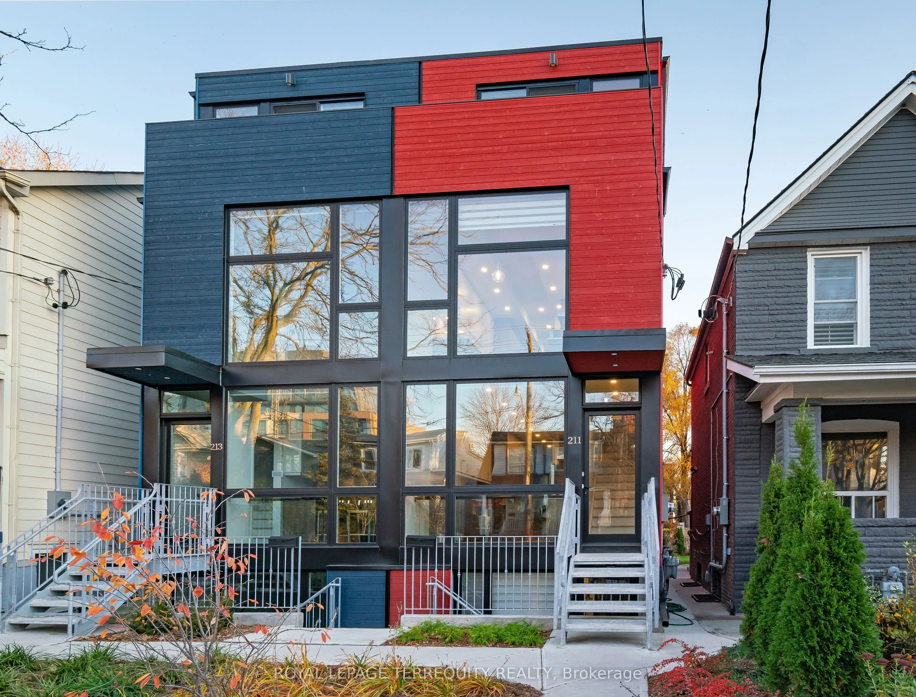 211 Chatham Avenue, #Upper