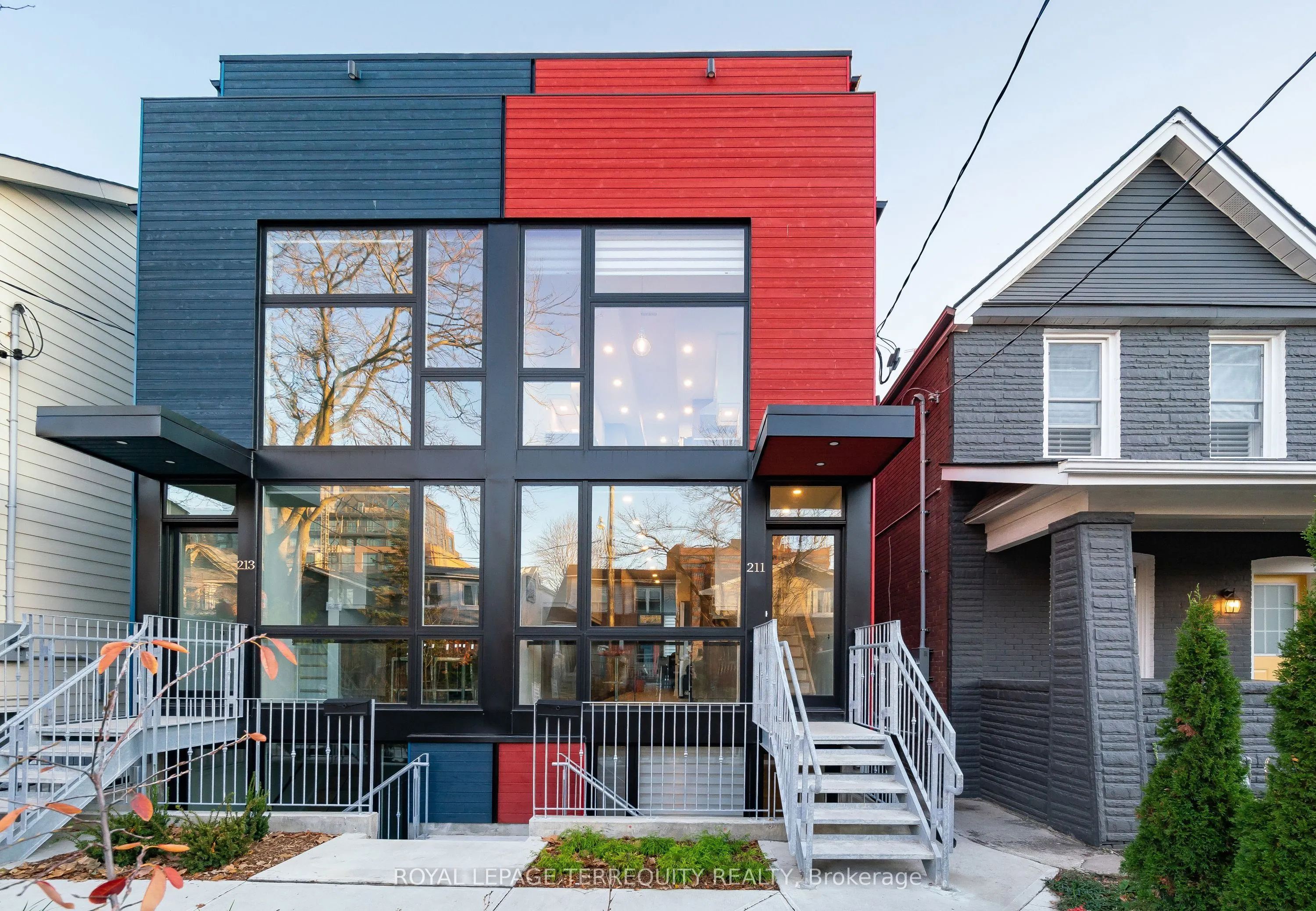 211 Chatham Avenue, #Upper