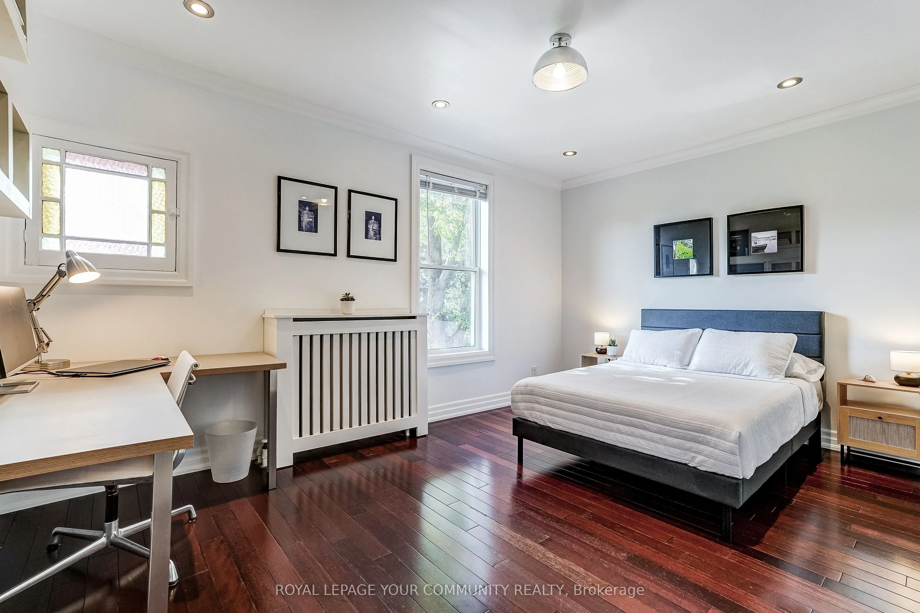 13 Howland Road