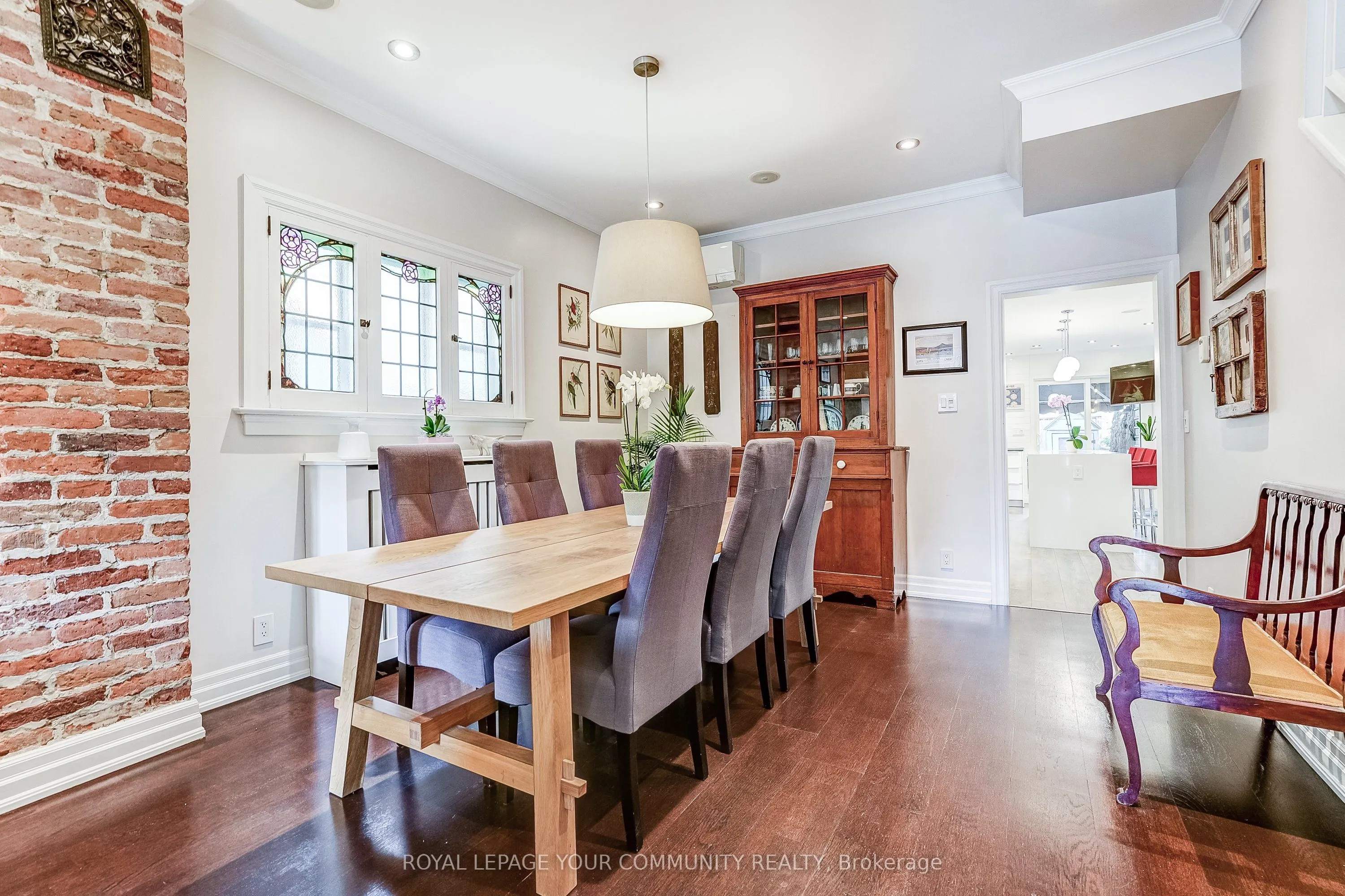 13 Howland Road