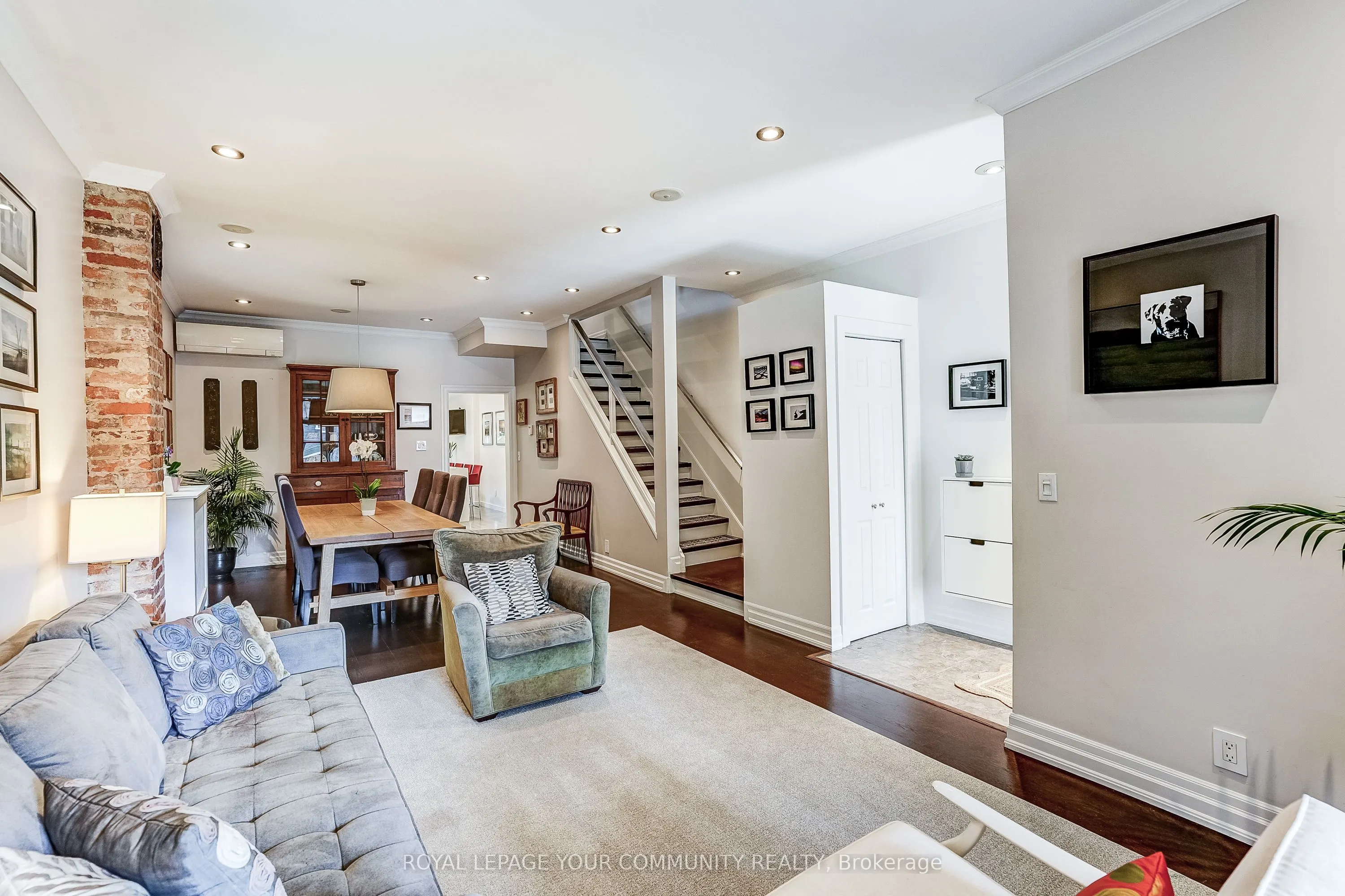 13 Howland Road