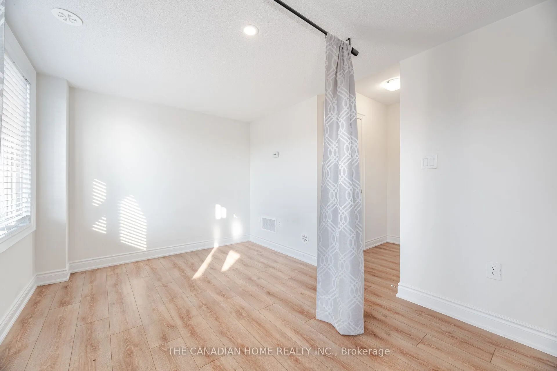 241 DANZATORE Path, #28