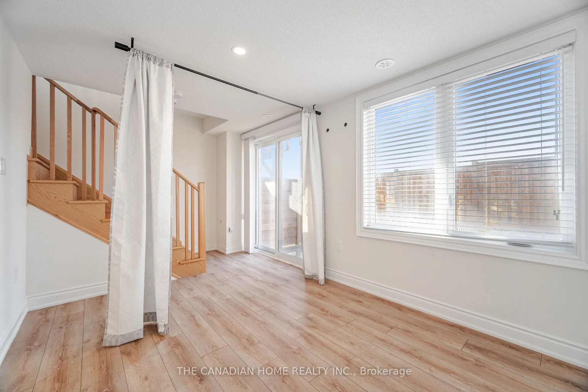 241 DANZATORE Path, #28
