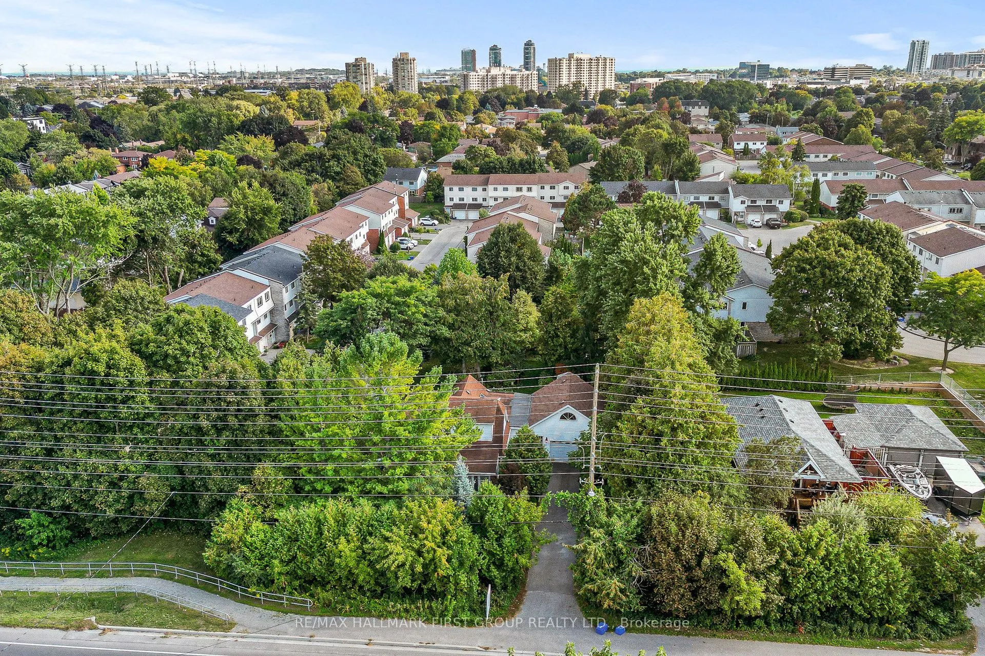 1433 Finch Avenue