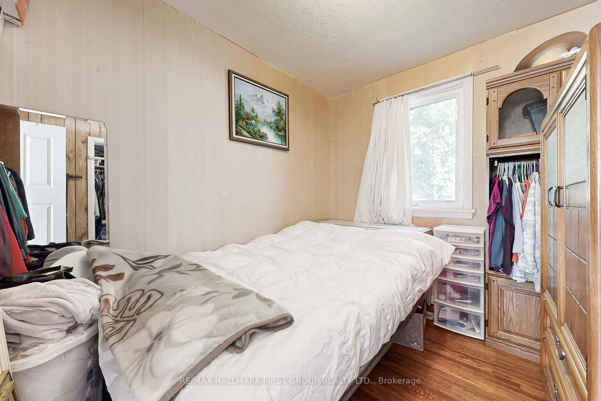 1433 Finch Avenue
