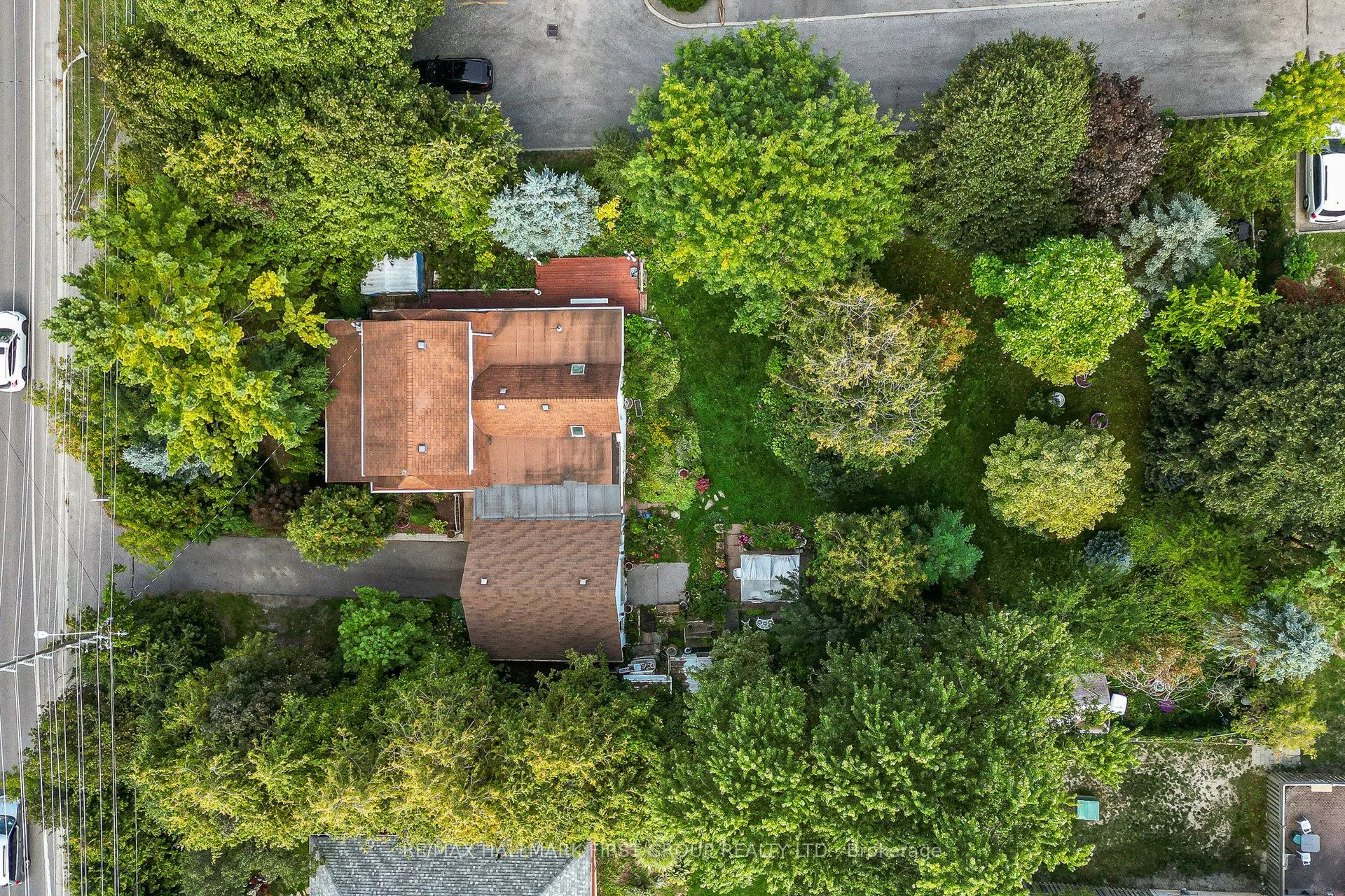1433 Finch Avenue