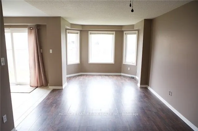 1839 Dalhousie Crescent