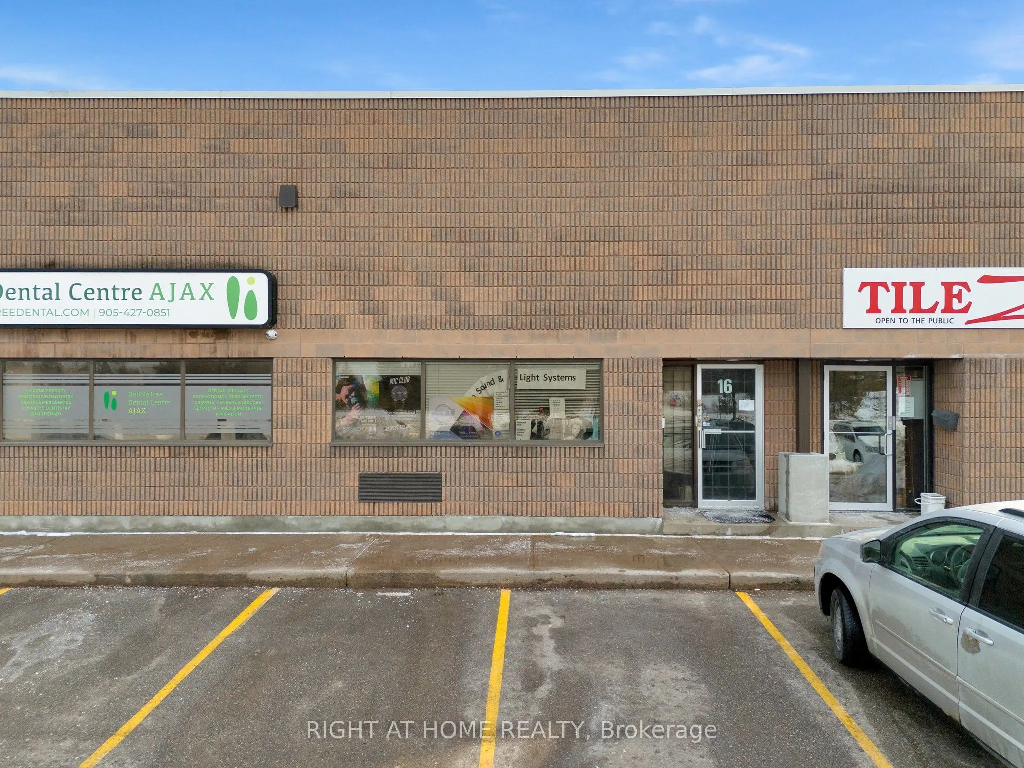 520 Westney Road S, #16