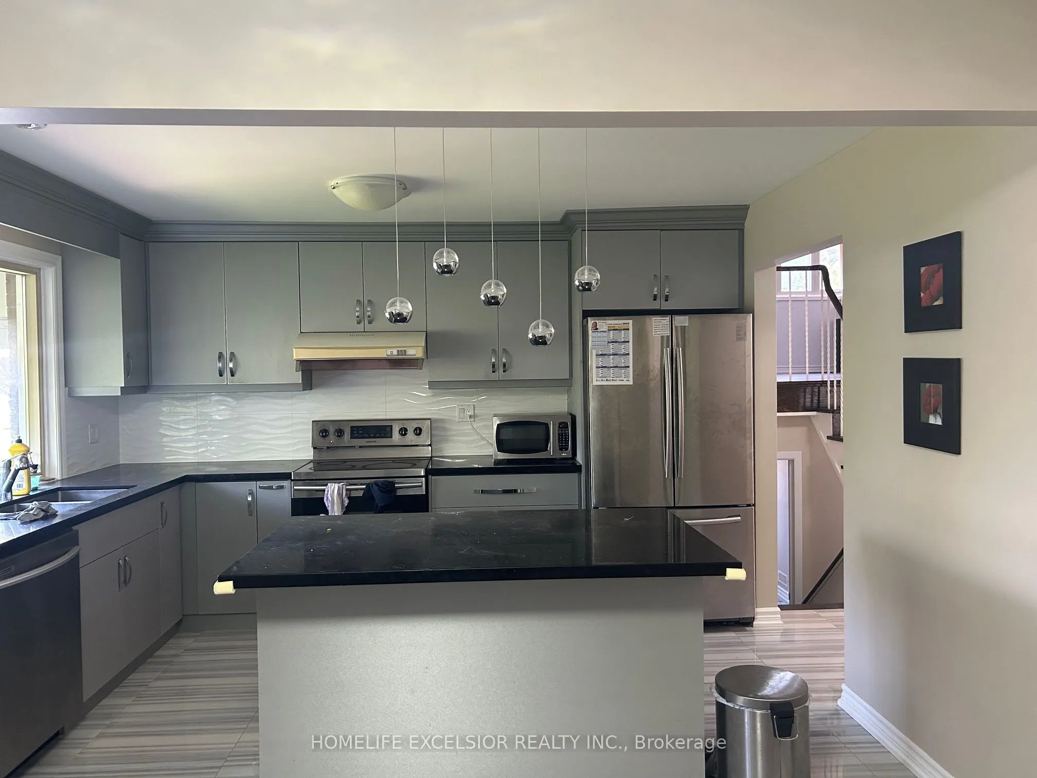 26 King Louis Crescent