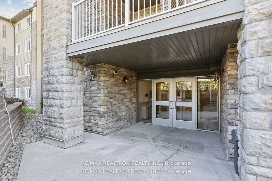 684 Warden Avenue, #103