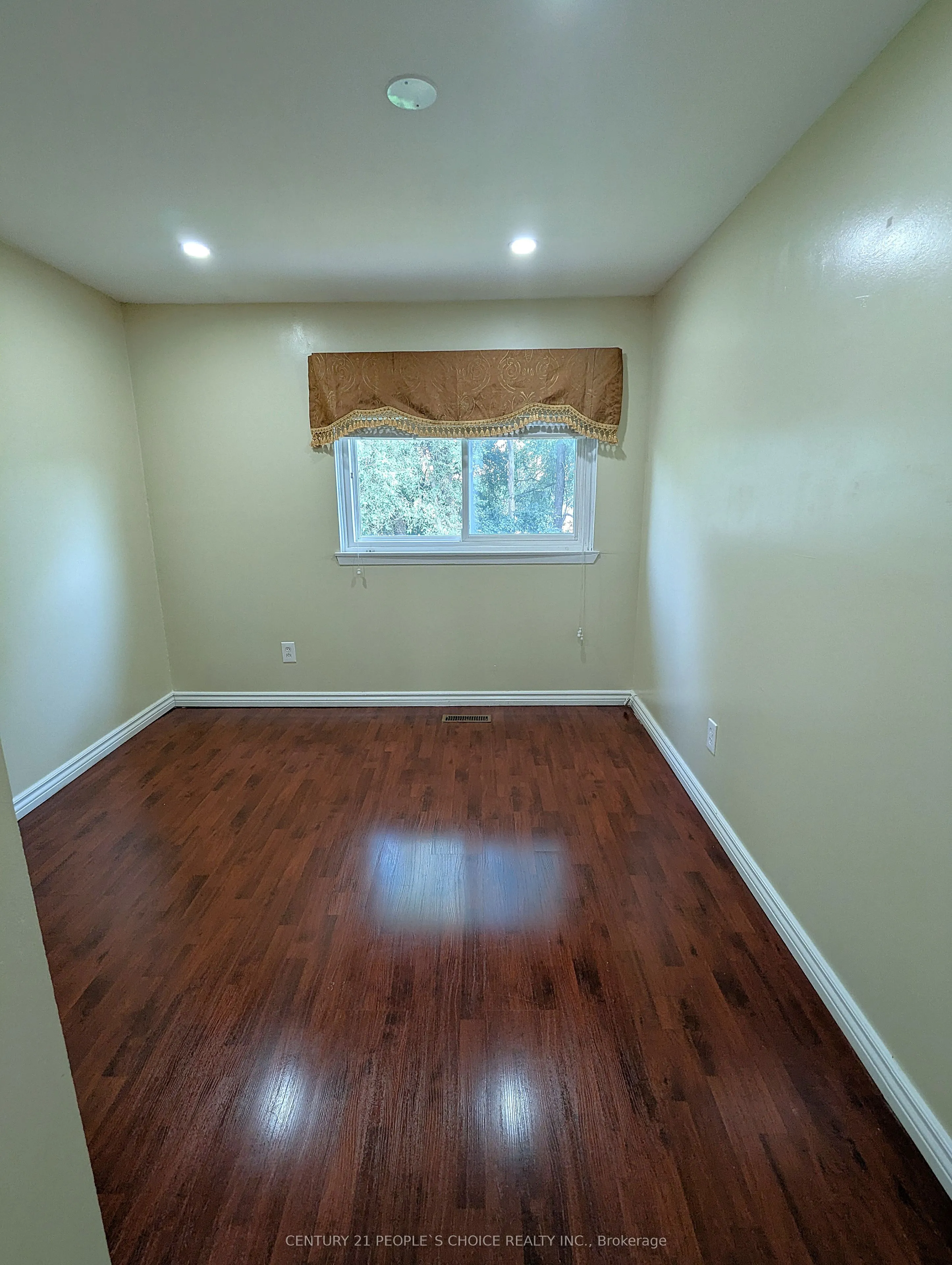 45 Whiteleas Avenue