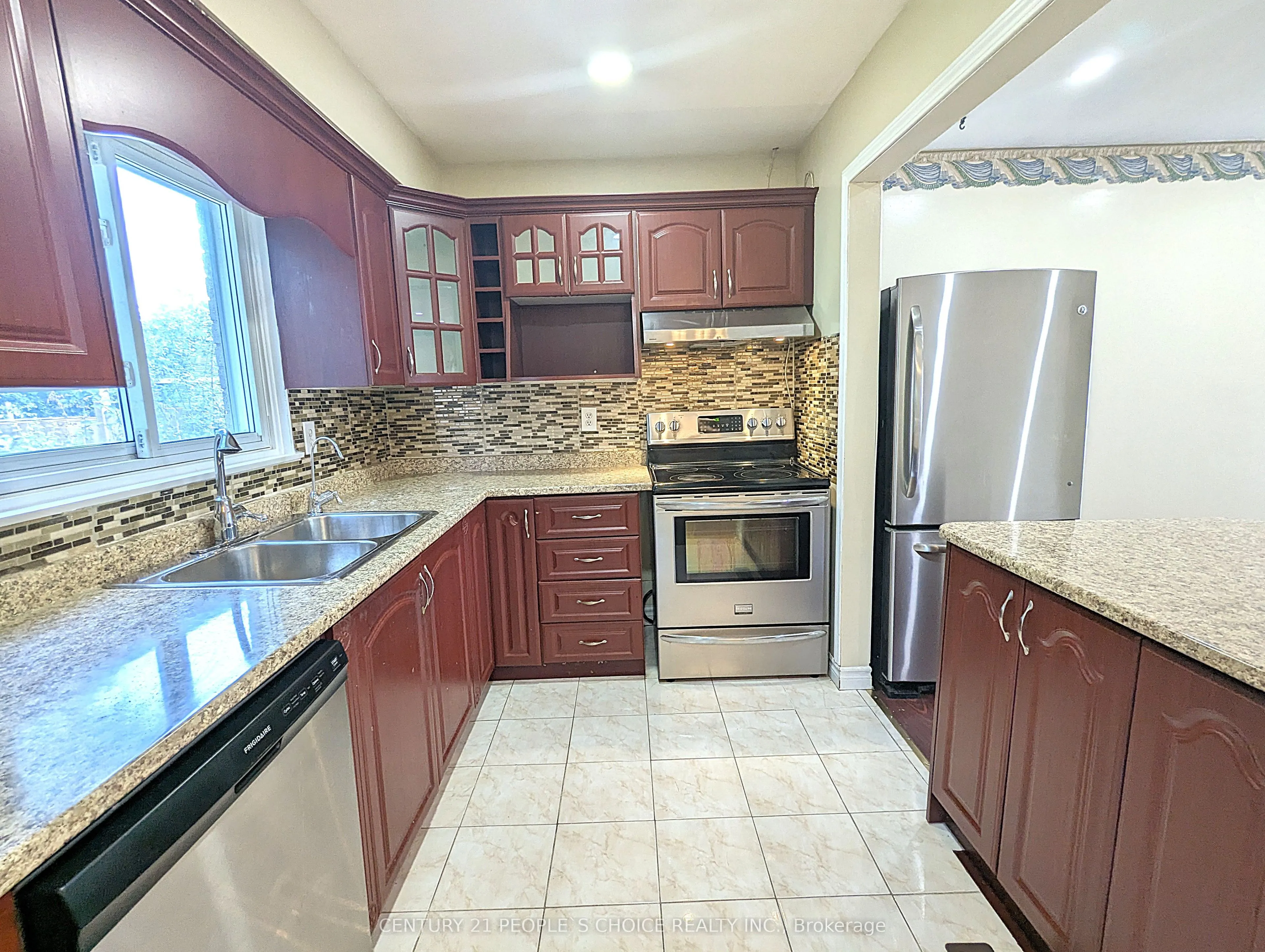 45 Whiteleas Avenue