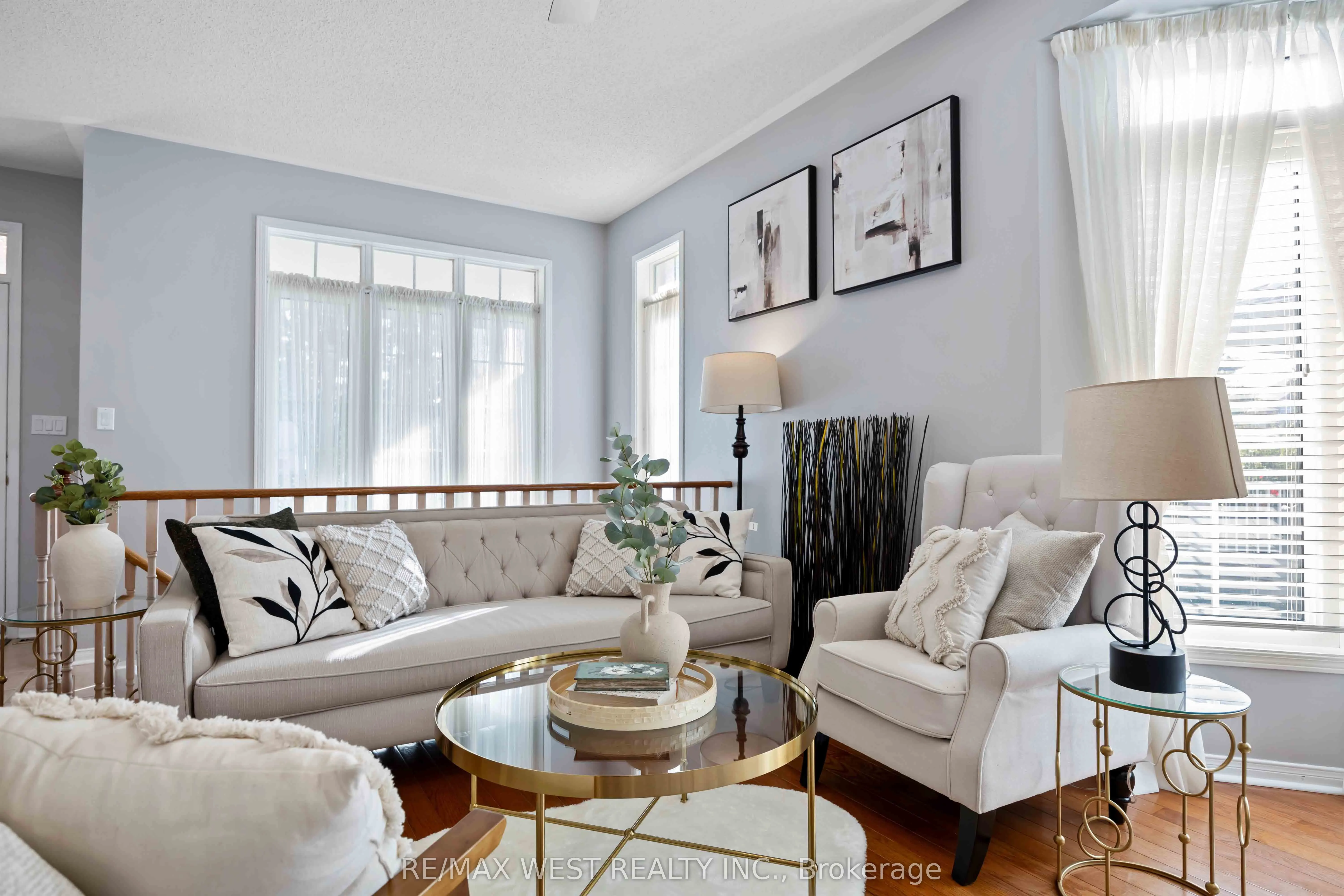 636 Faywood Crescent