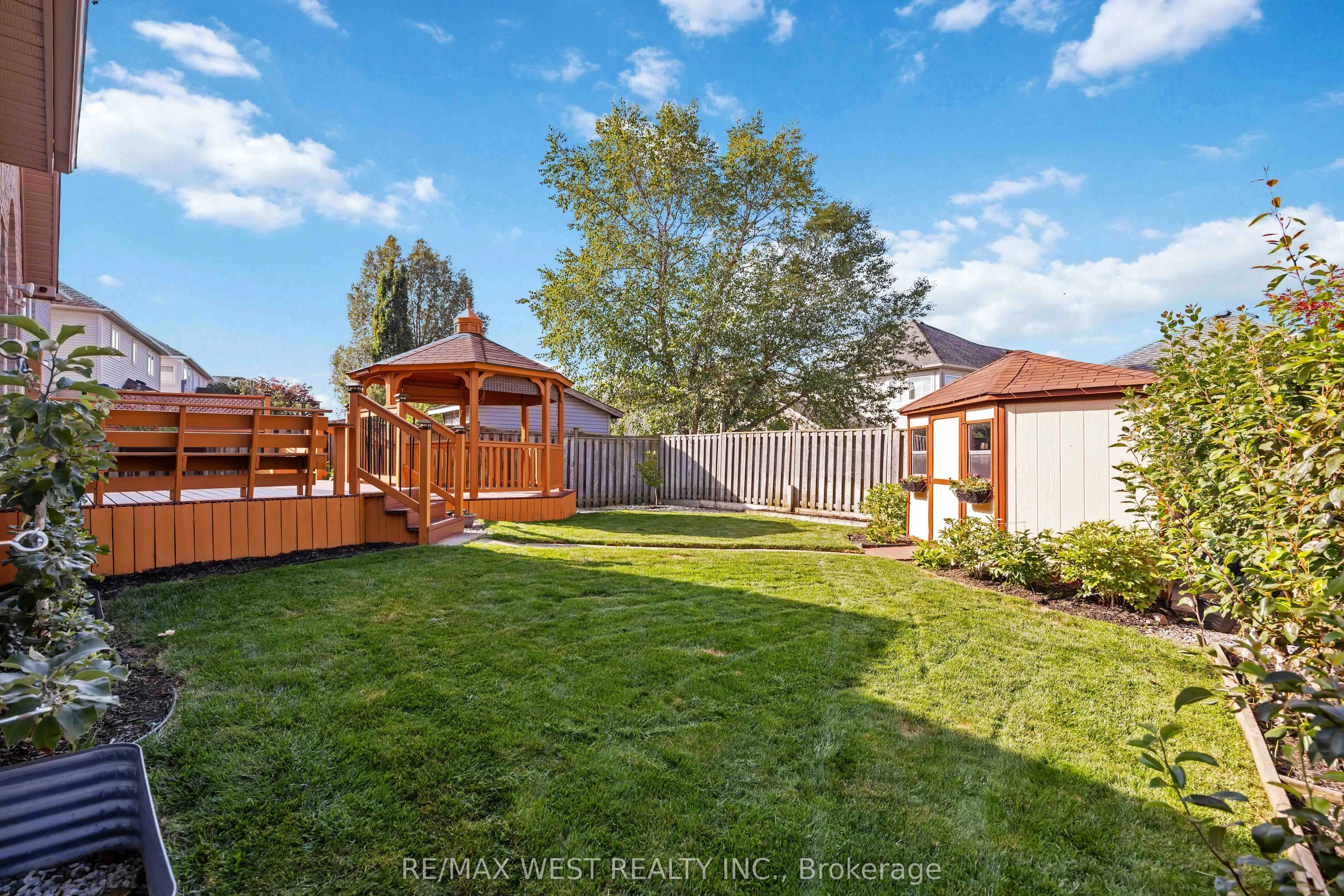 636 Faywood Crescent