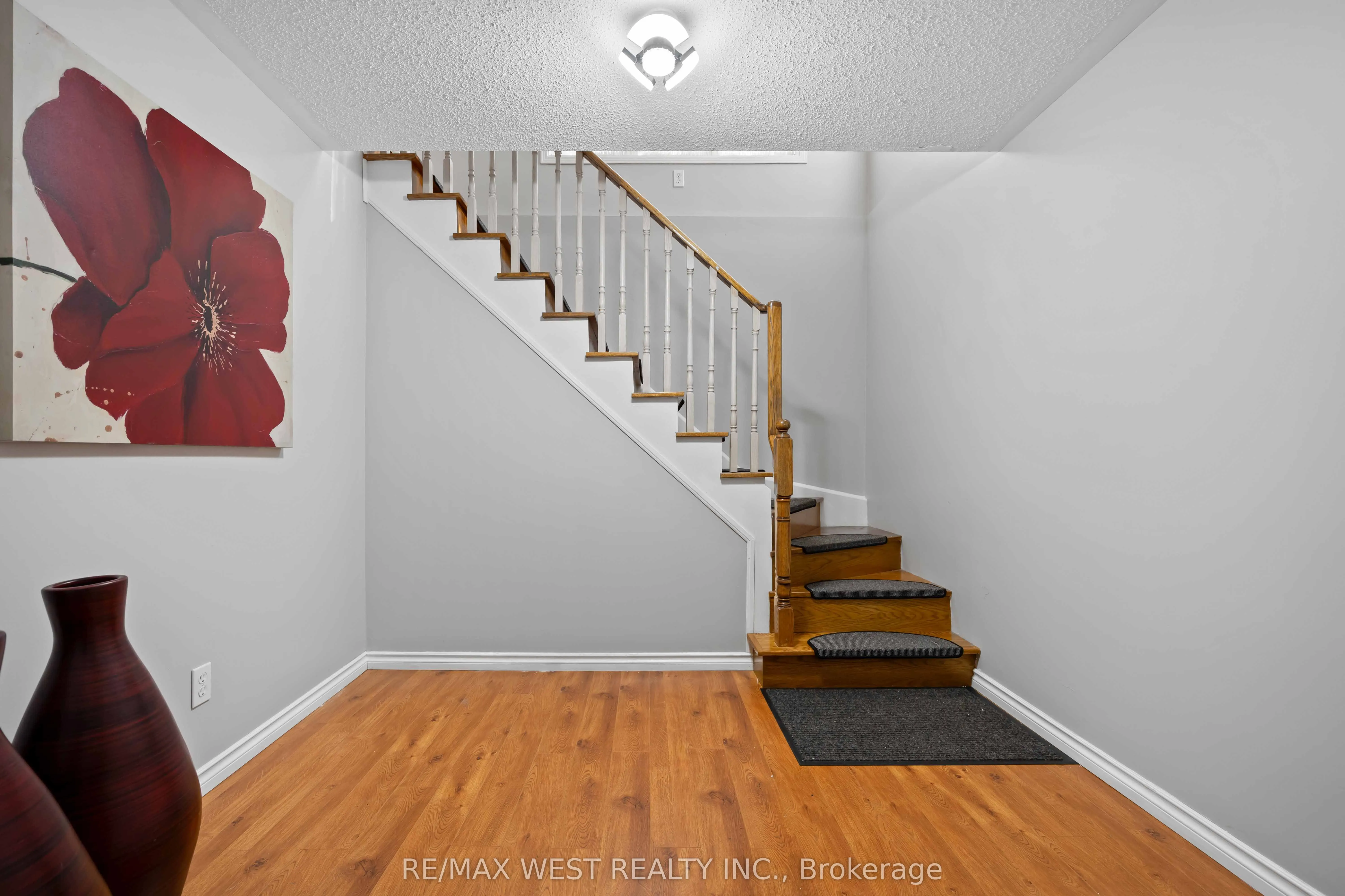 636 Faywood Crescent