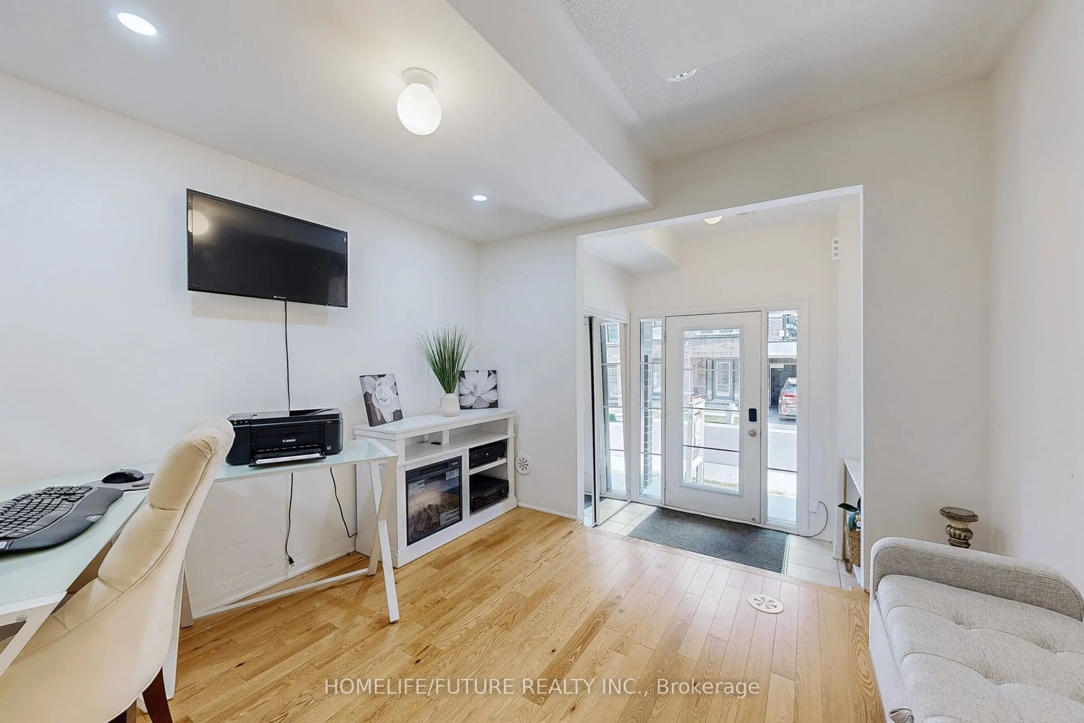 224 Lord Elgin Lane