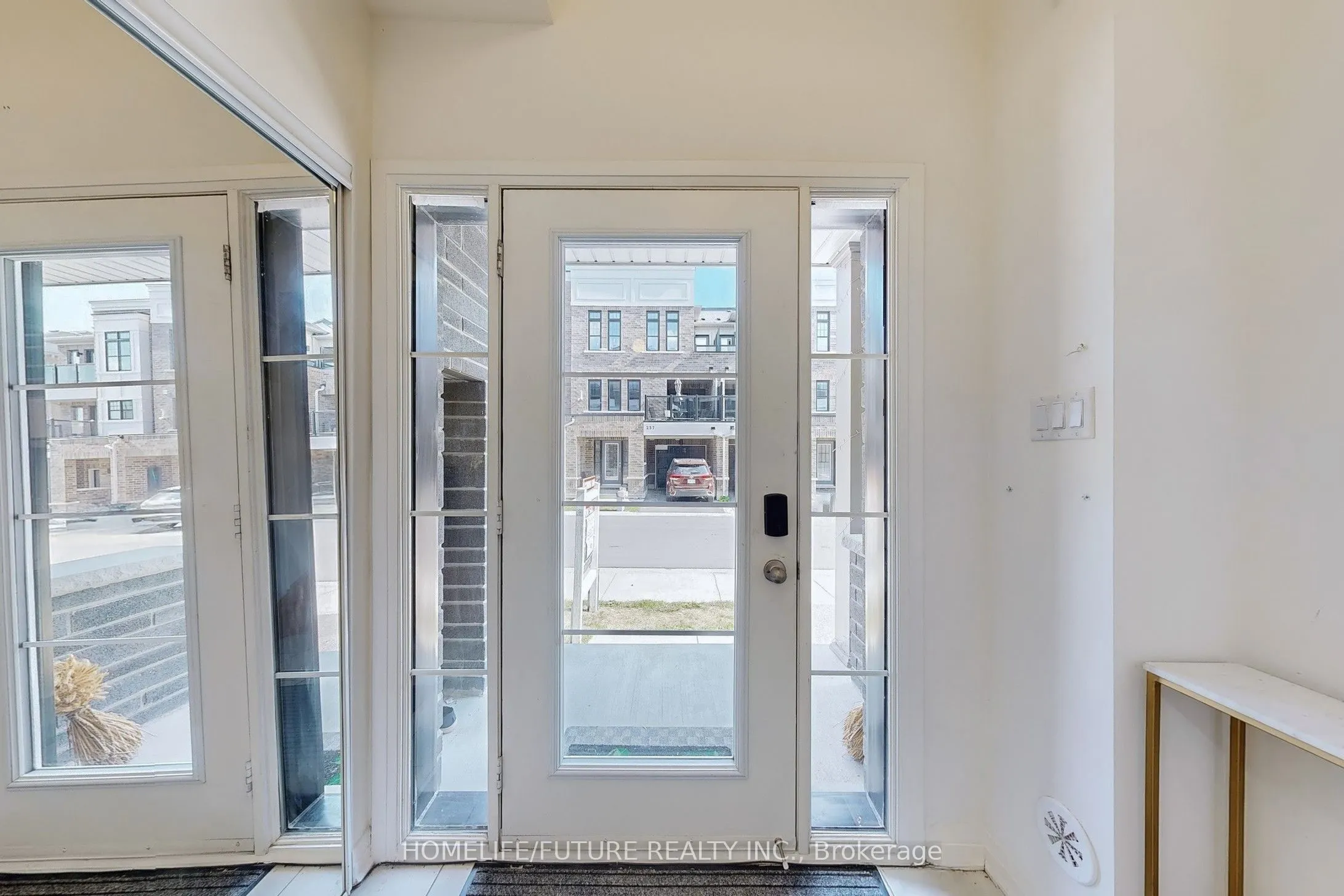 224 Lord Elgin Lane