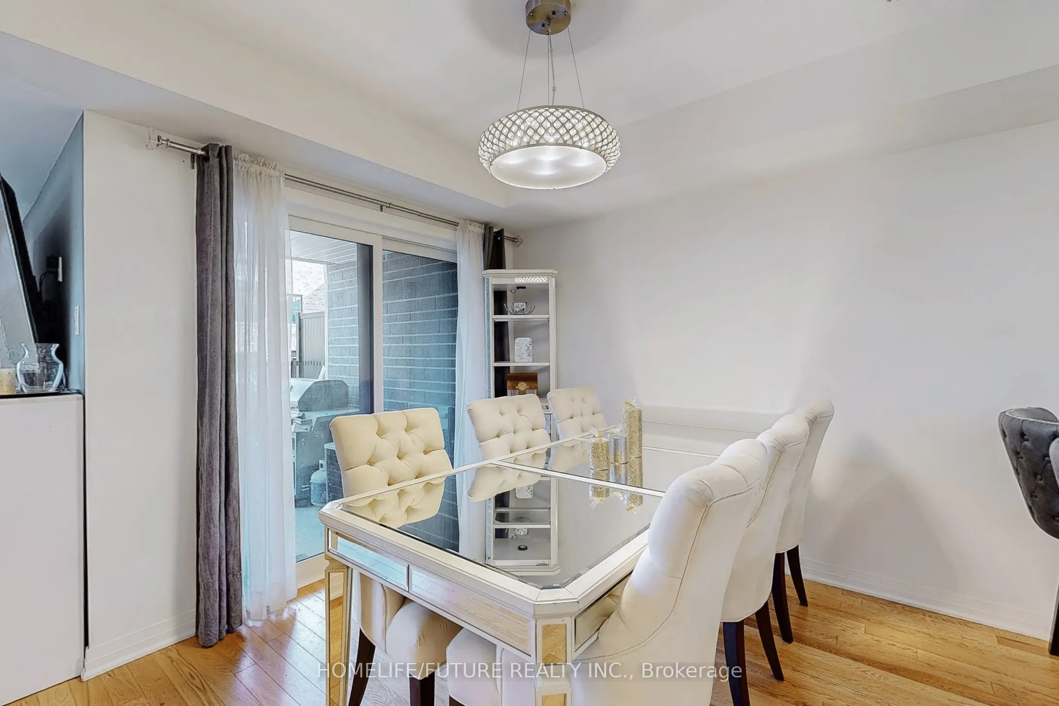 224 Lord Elgin Lane