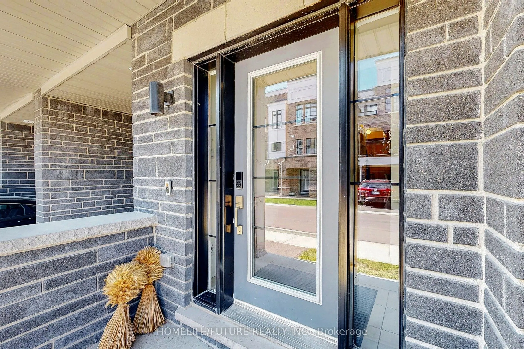 224 Lord Elgin Lane