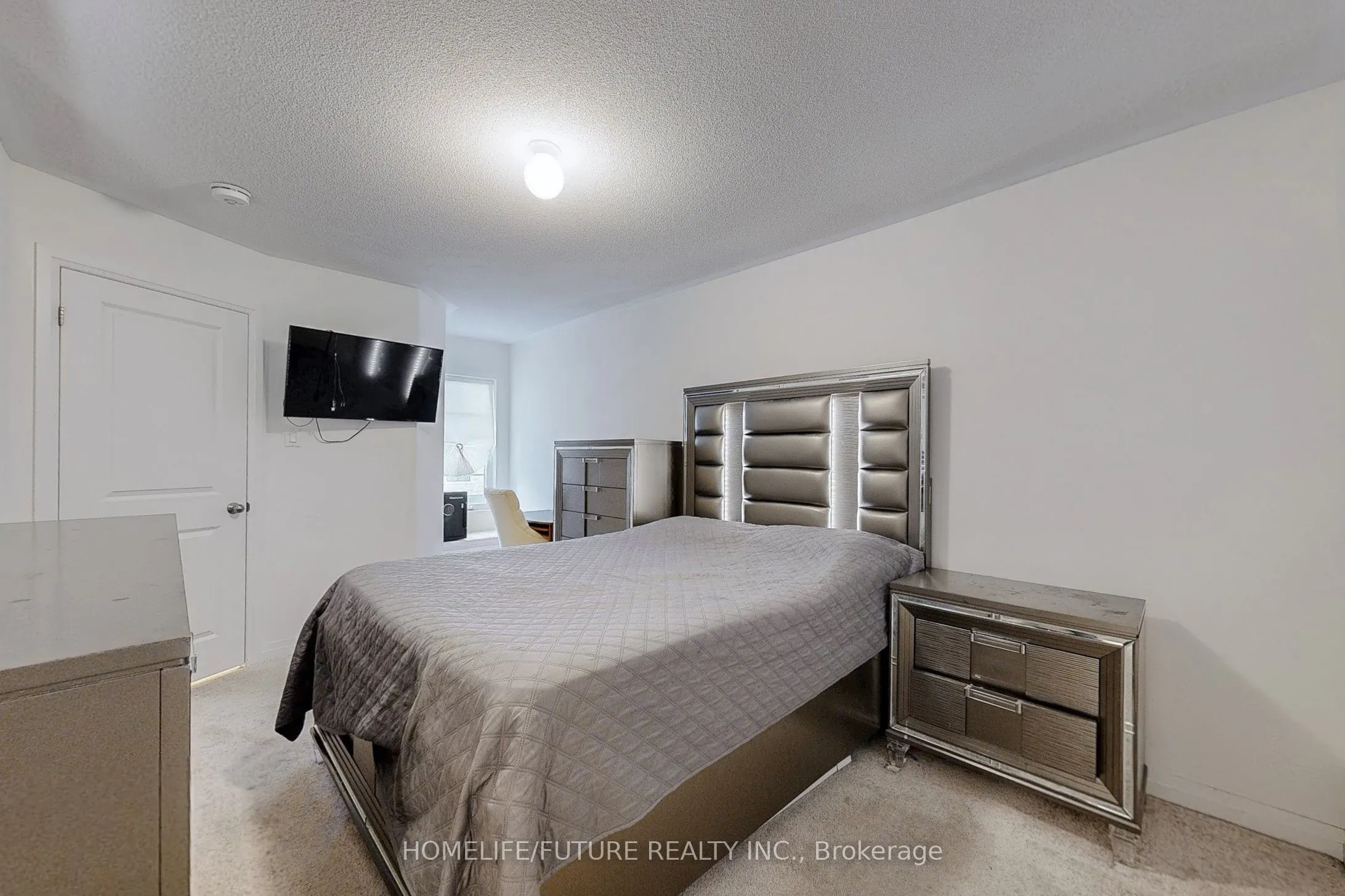 224 Lord Elgin Lane
