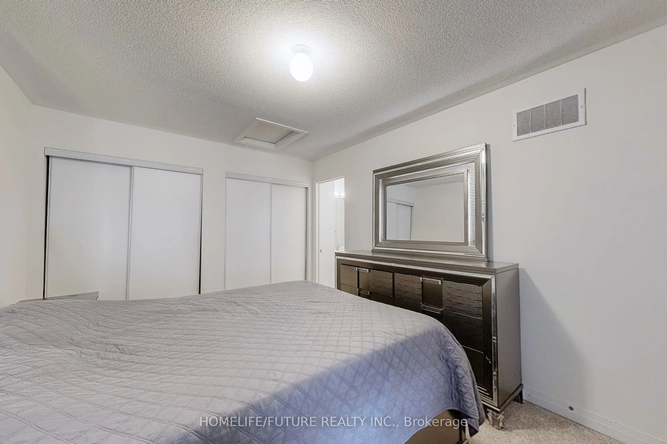 224 Lord Elgin Lane