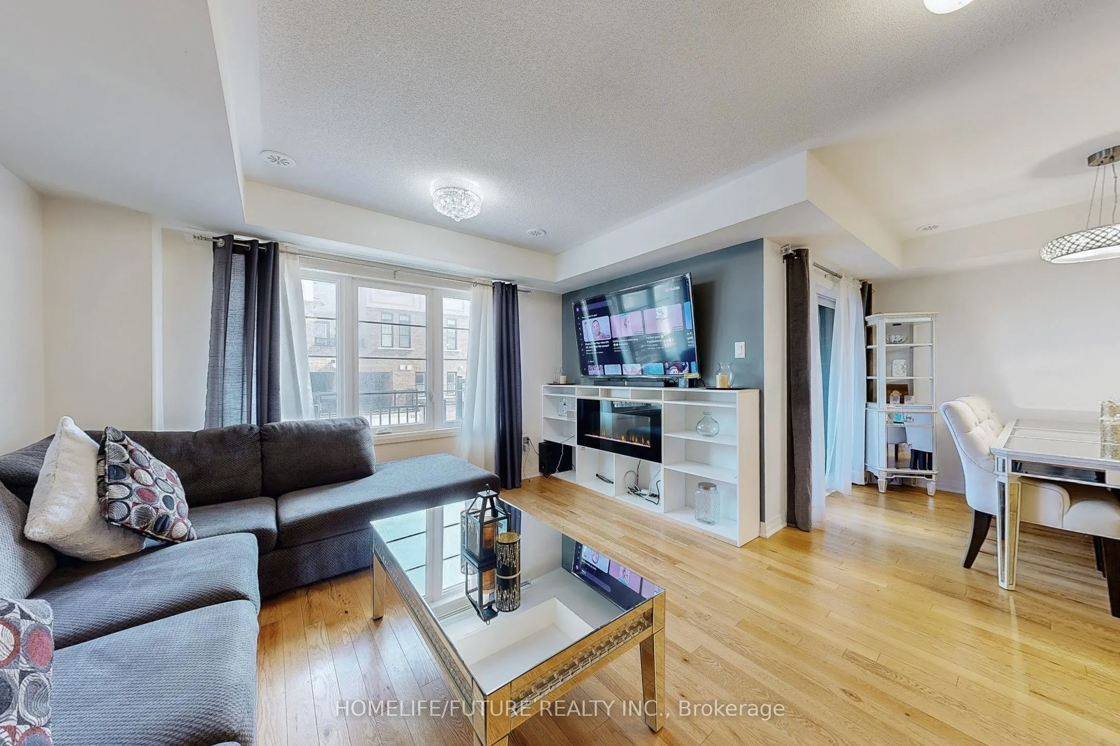 224 Lord Elgin Lane