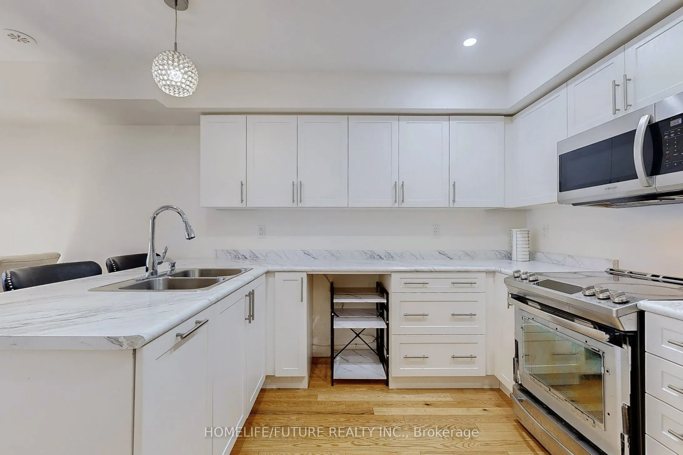 224 Lord Elgin Lane