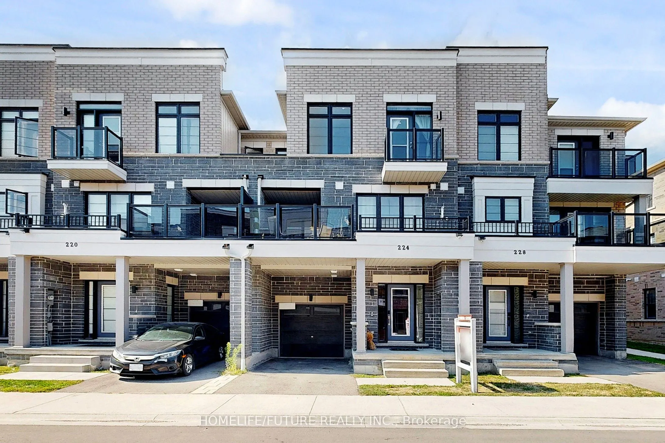 224 Lord Elgin Lane