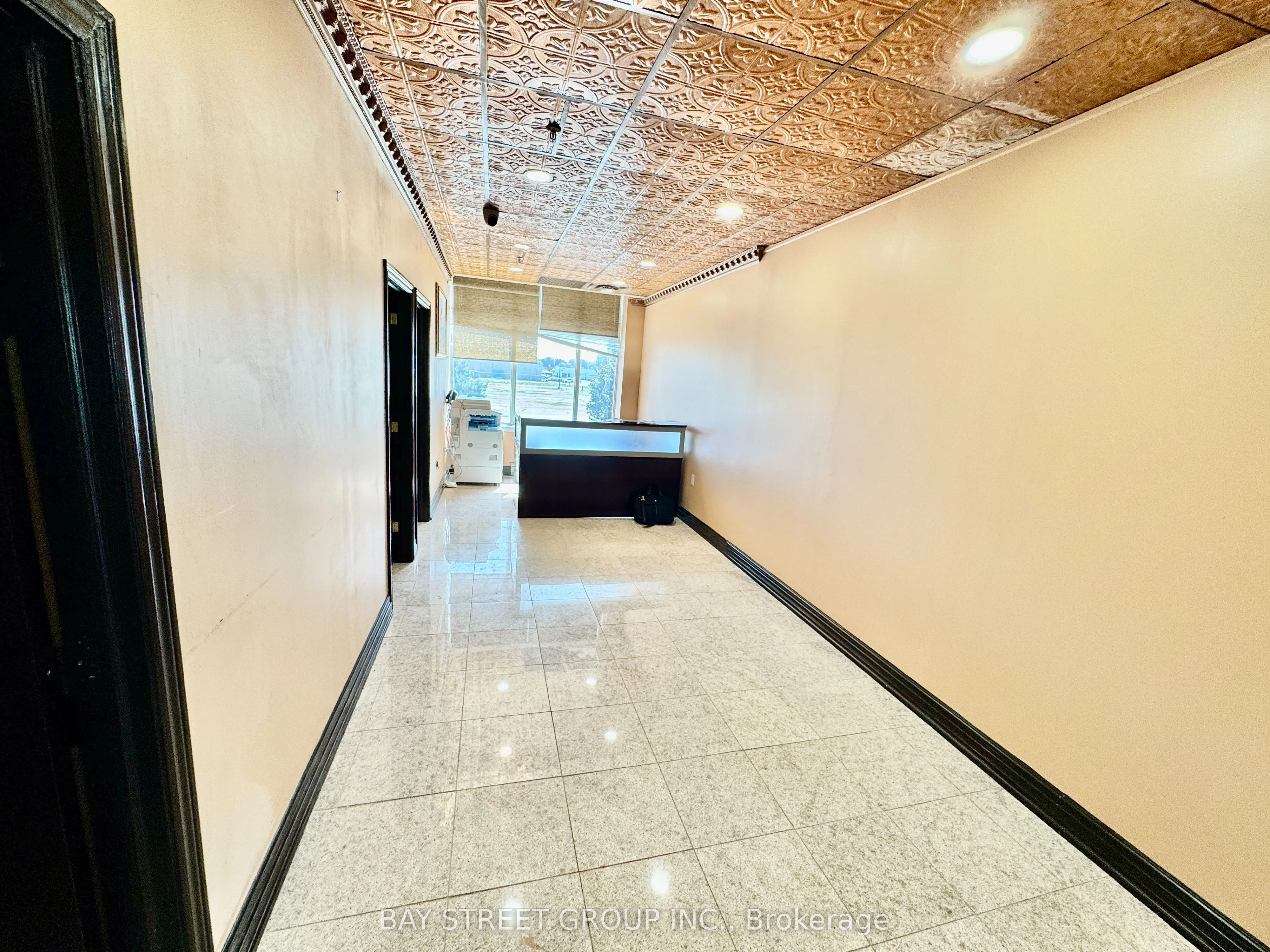 80 Corporate Drive, #204
