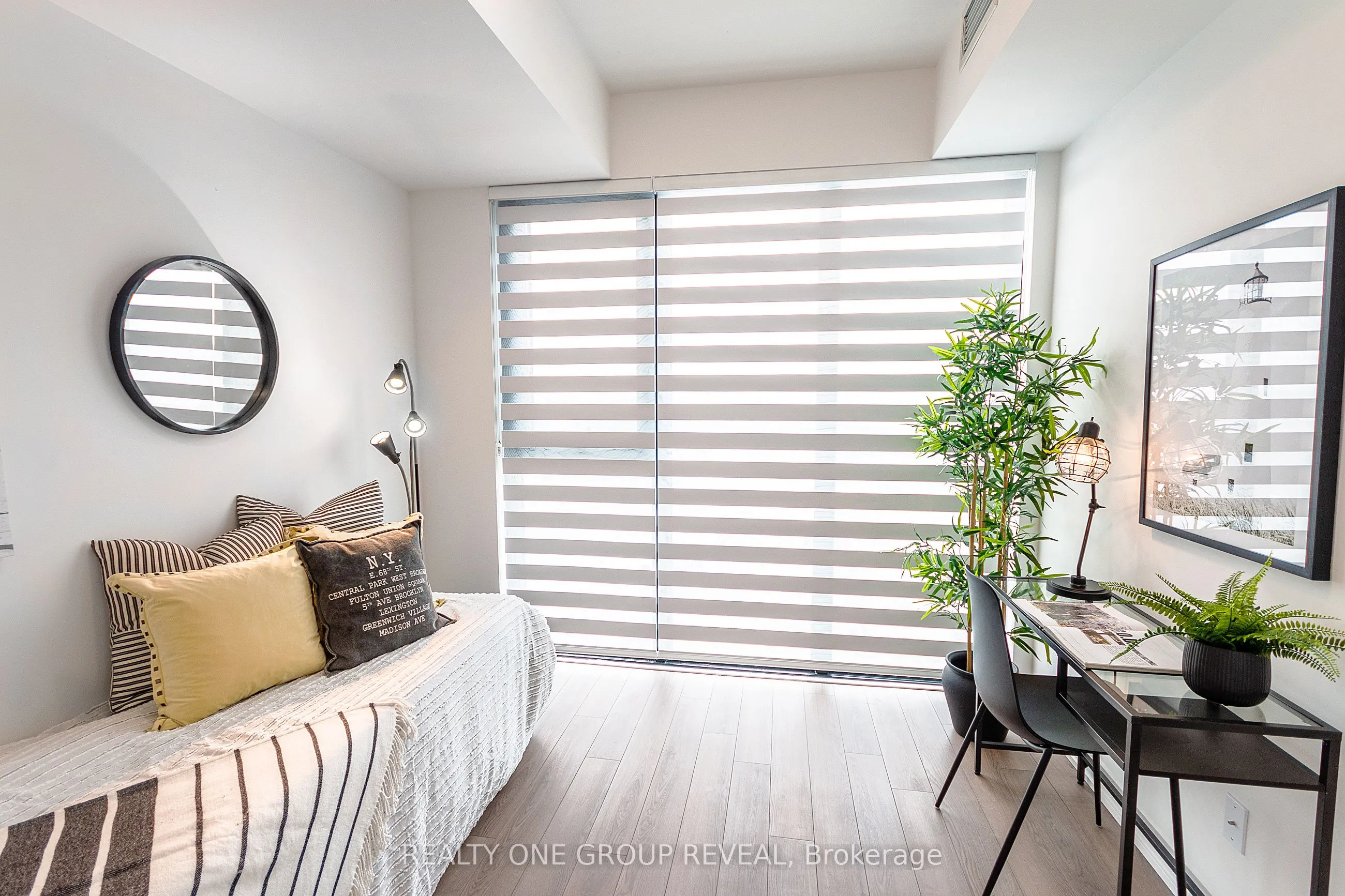 2799 Kingston Road, #913